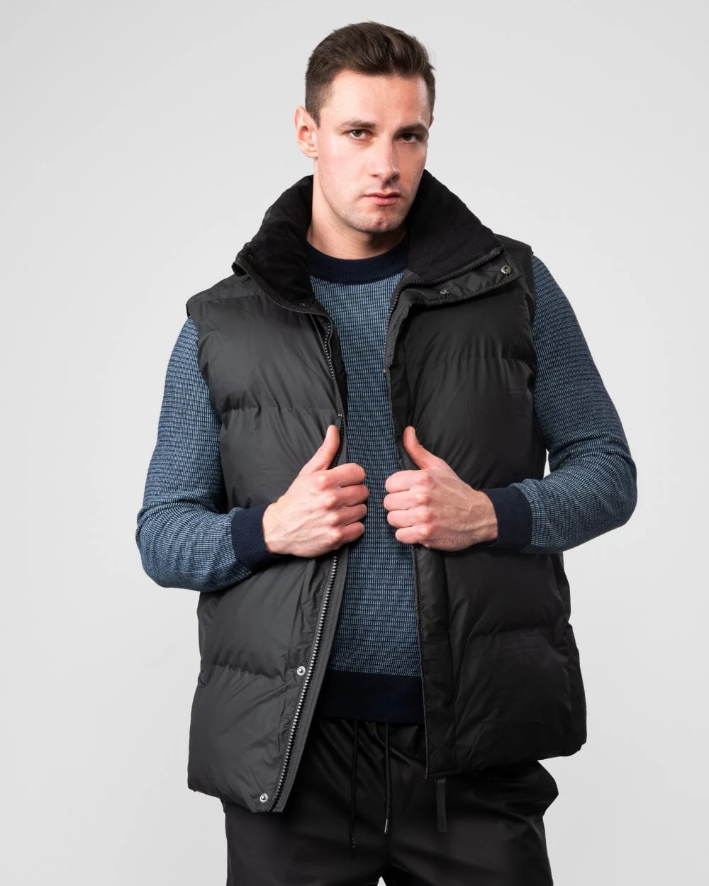 Rains Boxy Unisex Puffer Vest - Image 3