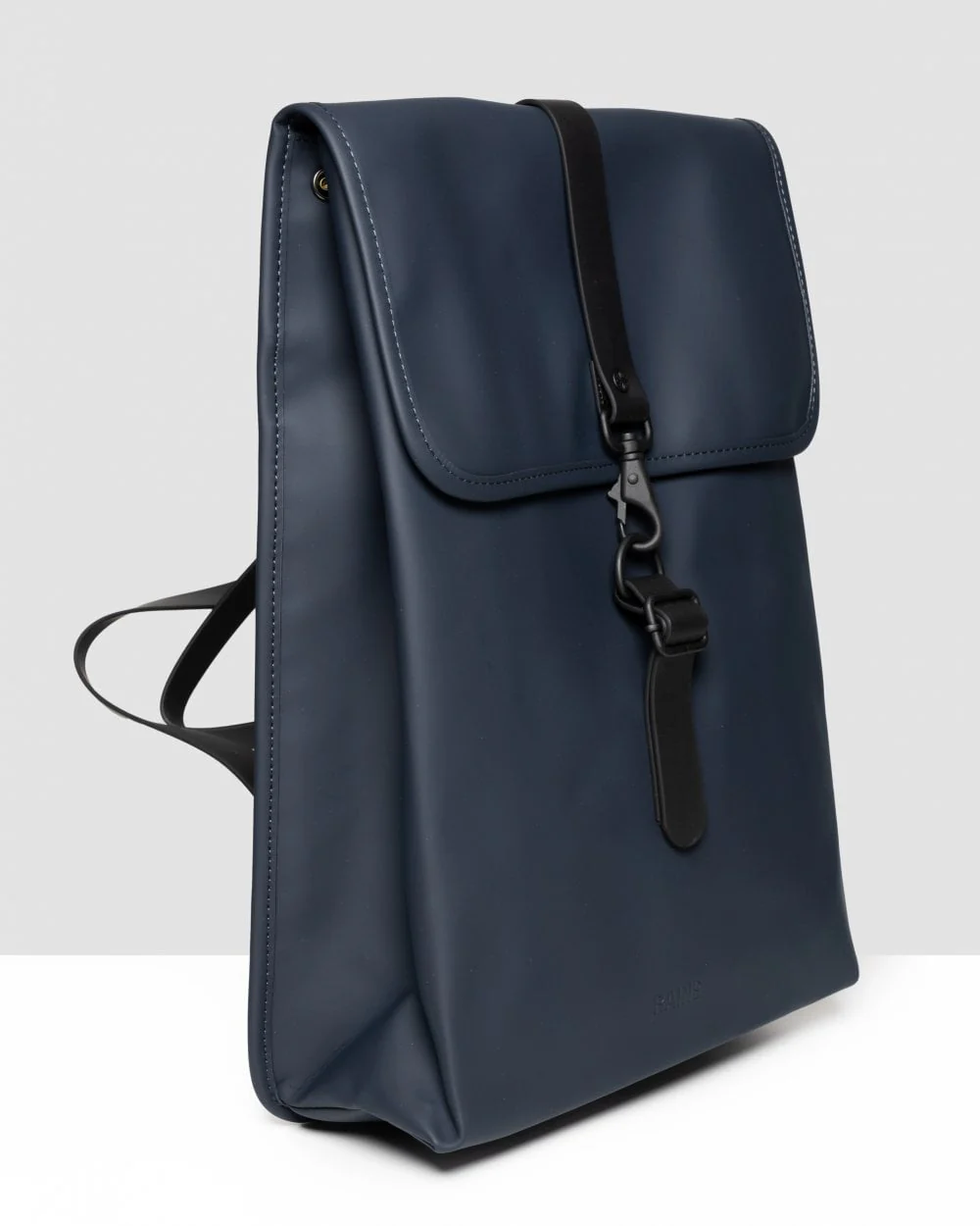 Rains Rucksack - 47 Navy - Image 3