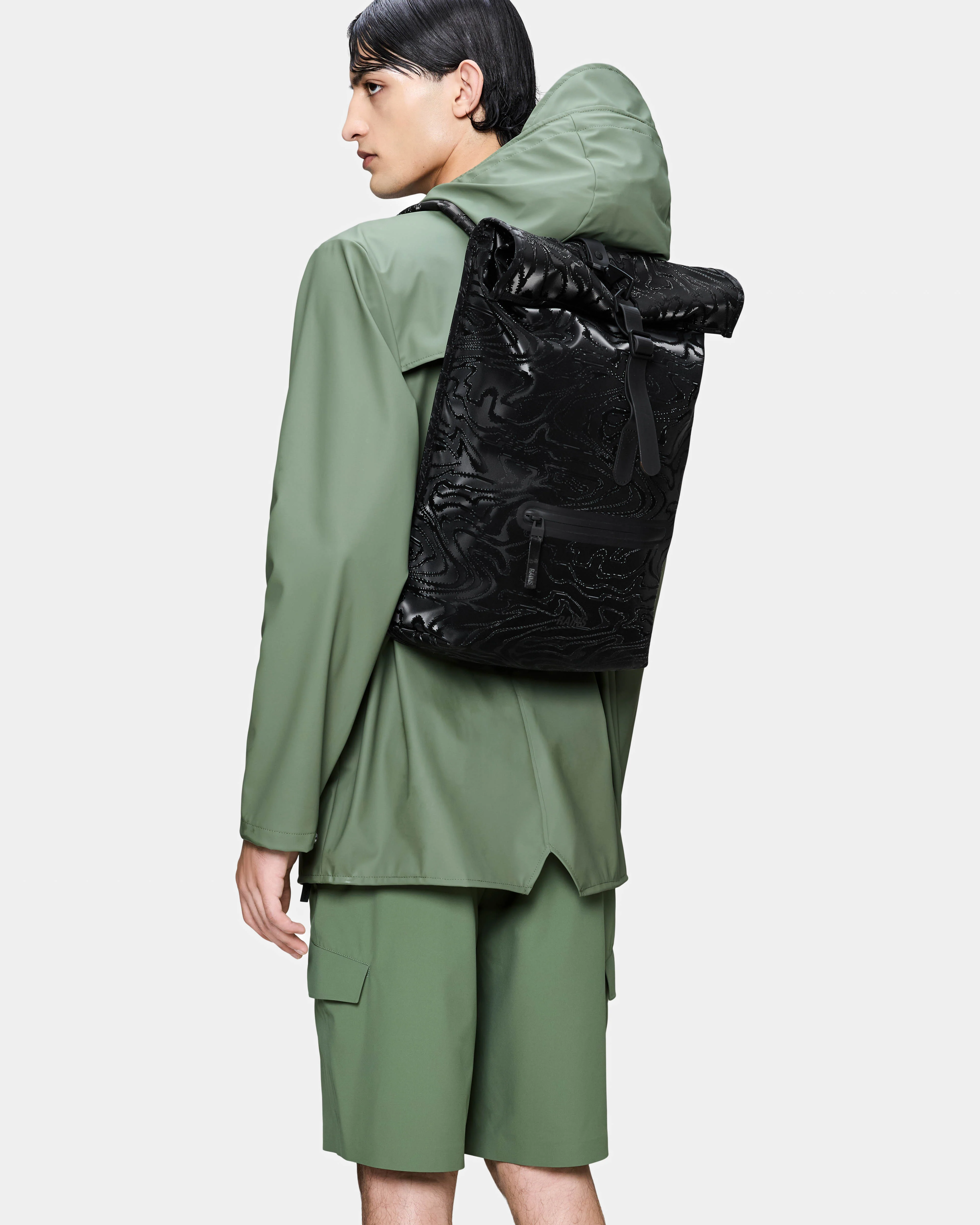 Rains Unisex Rolltop Rucksack - Amp 151 - Image 4
