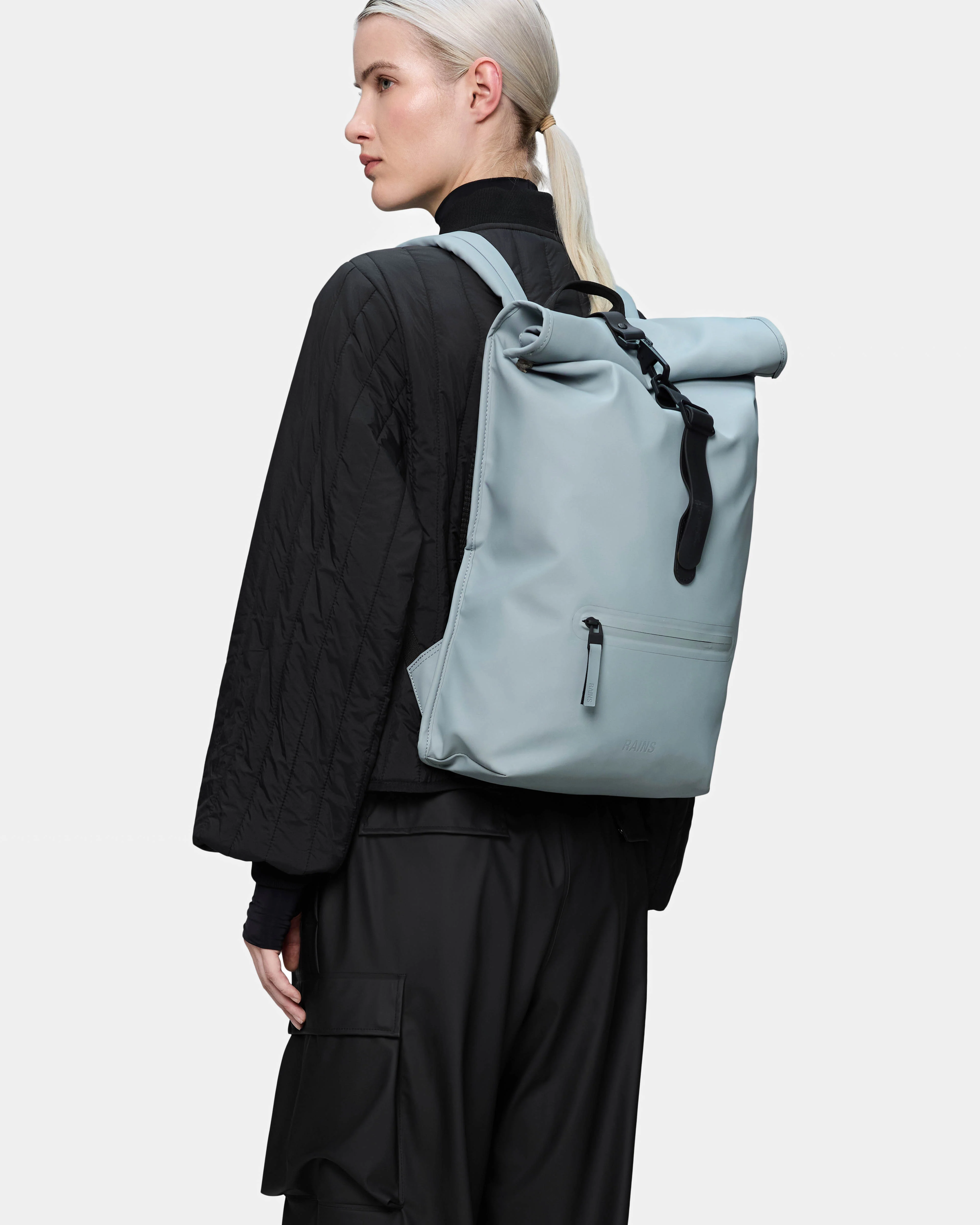 Rains Unisex Rolltop Rucksack - Pool 147 - Image 4