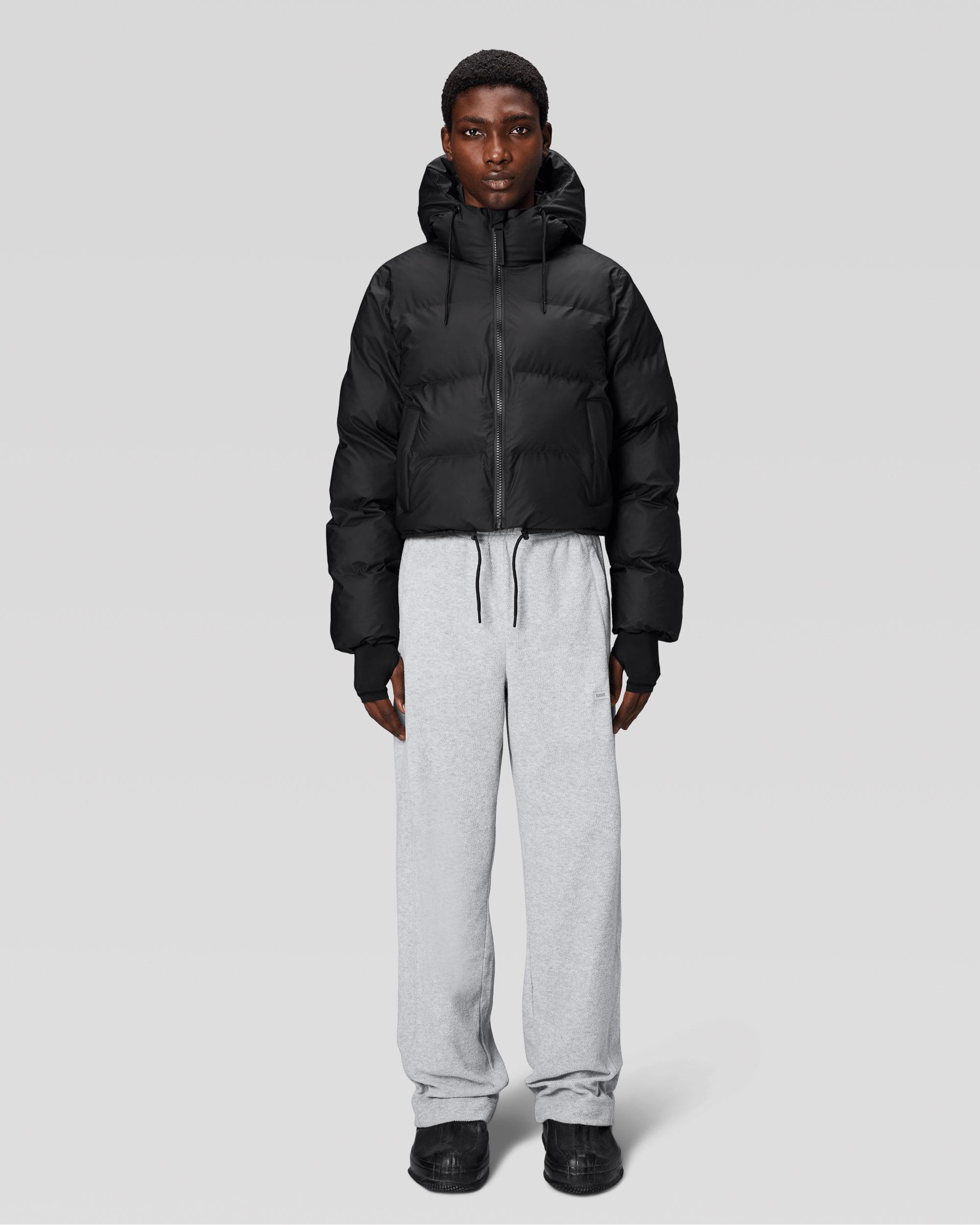 Rains W Alta Unisex Puffer Jacket - 01 Black - Image 5