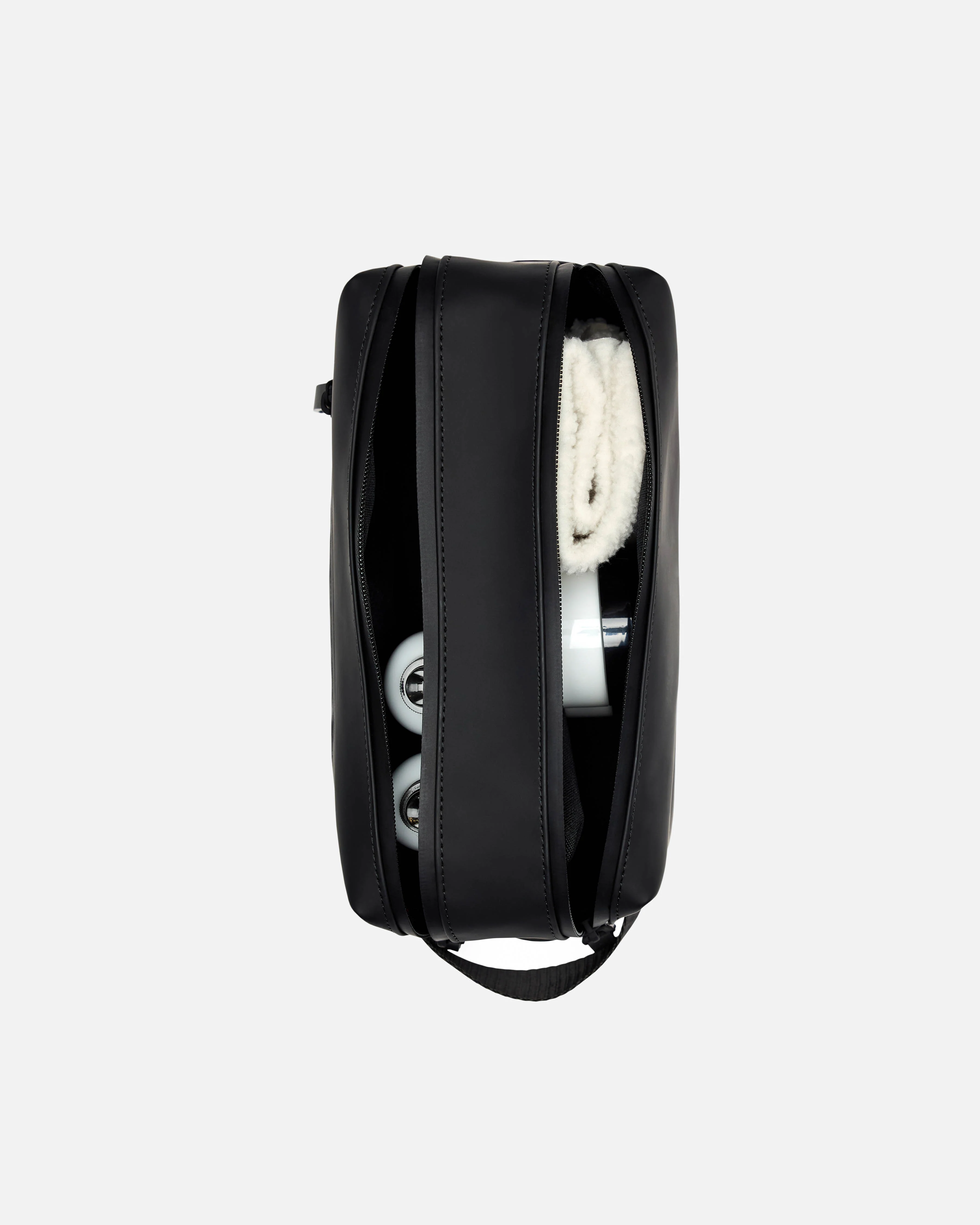Rains Wash Bag Zip - Black 01 - Image 3