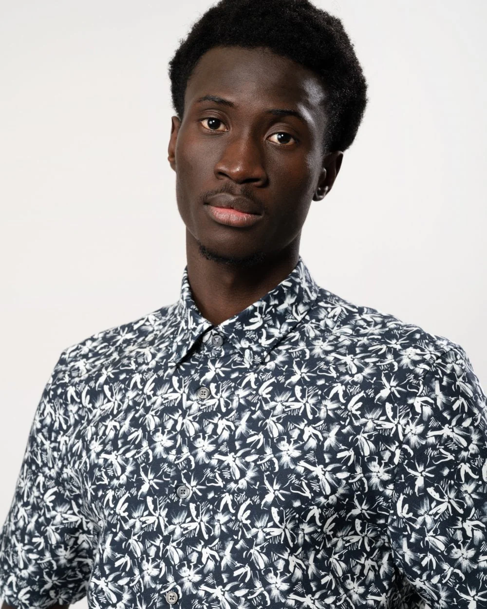 Ted Baker Tavaro Mens Short Sleeve Abstract Floral Print Shirt - Image 4