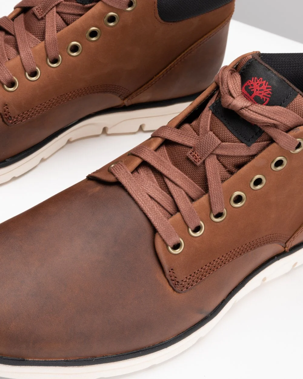 Timberland Bradstreet Leather Mens Chukka Boot - Red Brown - Image 4