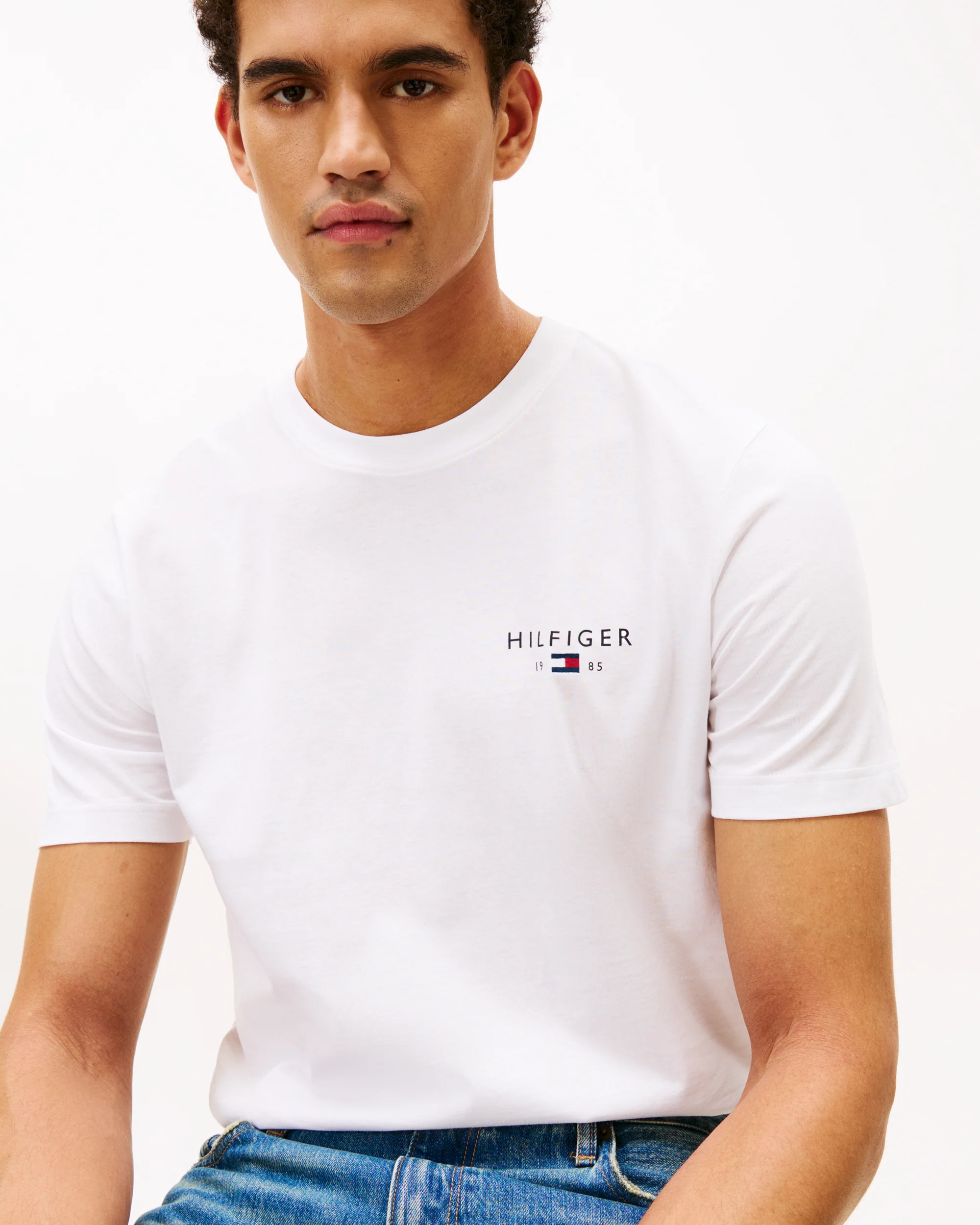Tommy Hilfiger Brand Love Mens Small Hilfiger Logo T-Shirt - White - Image 2