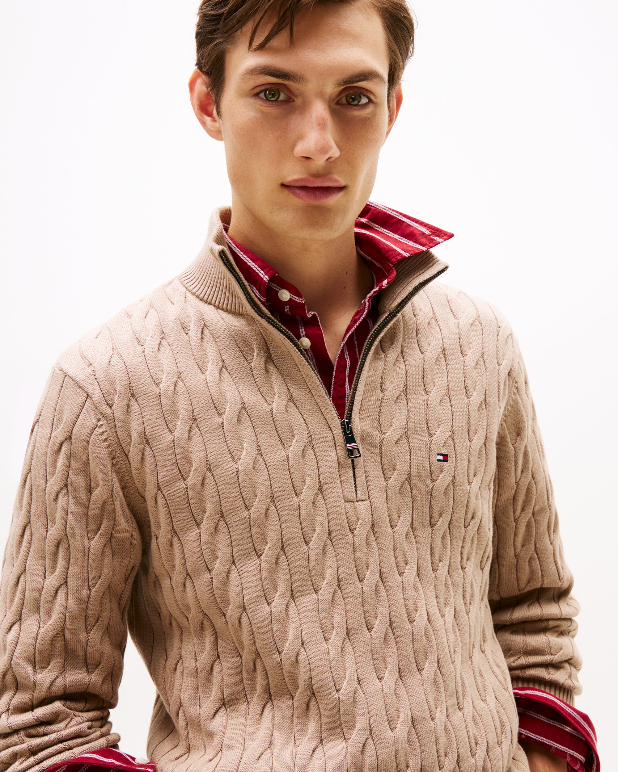 Tommy Hilfiger Classic Cotton Cable Mens Half Zip Mock Sweatshirt - Coastal Taupe - Image 2