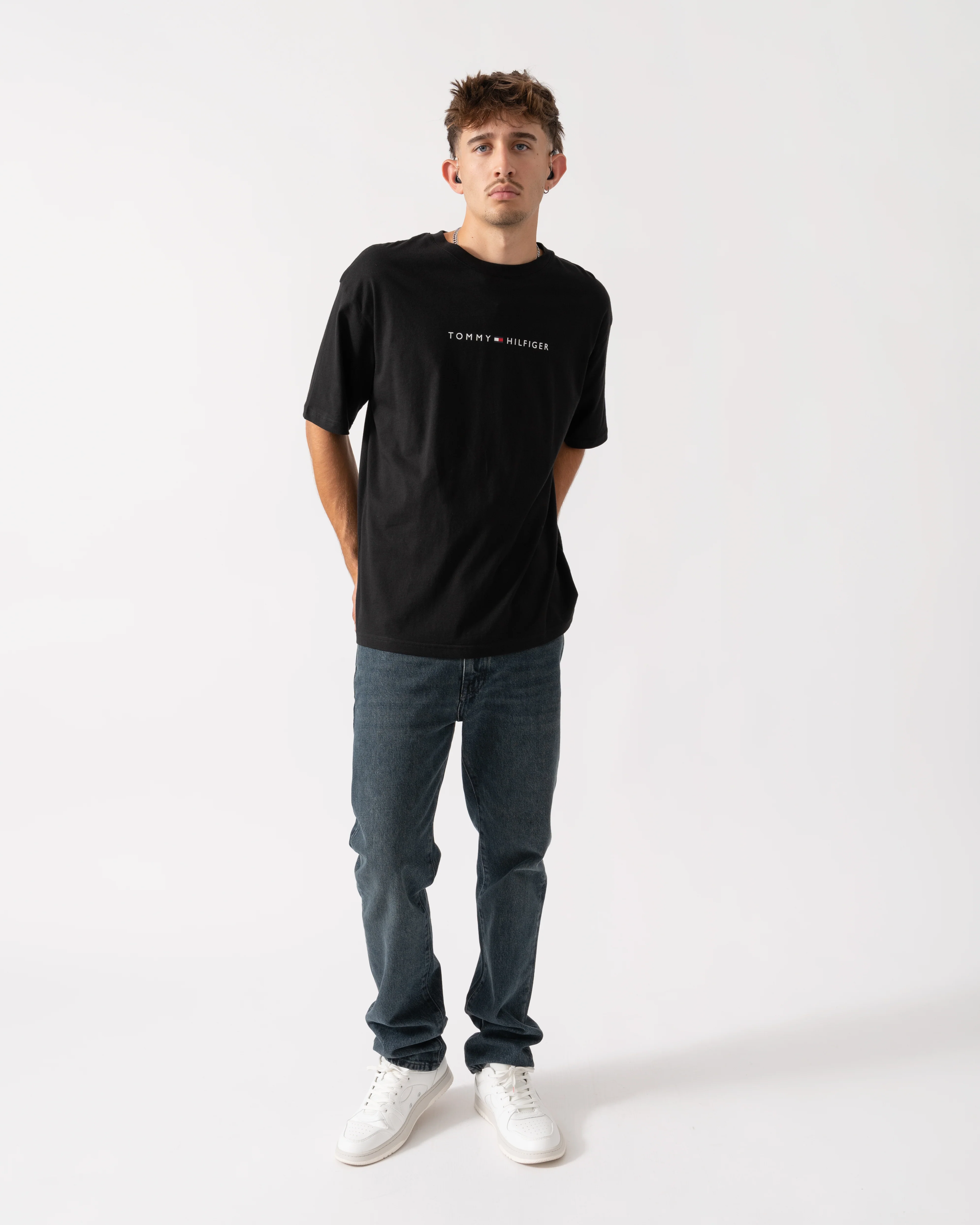 Tommy Hilfiger Contrast Logo Mens T-Shirt - Black - Image 3