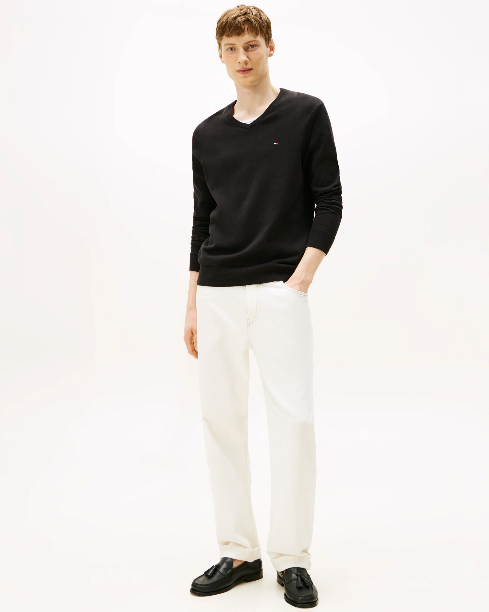 Tommy Hilfiger Essential Cotton Mens V-Neck Jumper - Black - Image 3