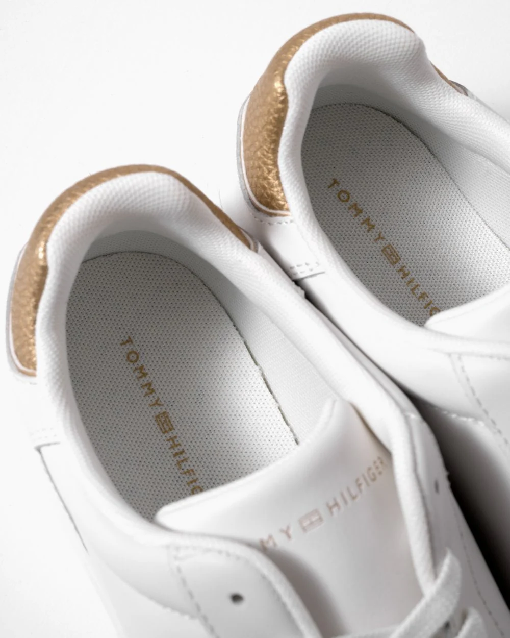 Tommy Hilfiger Essential Court Metalic Womens Trainers - Image 5