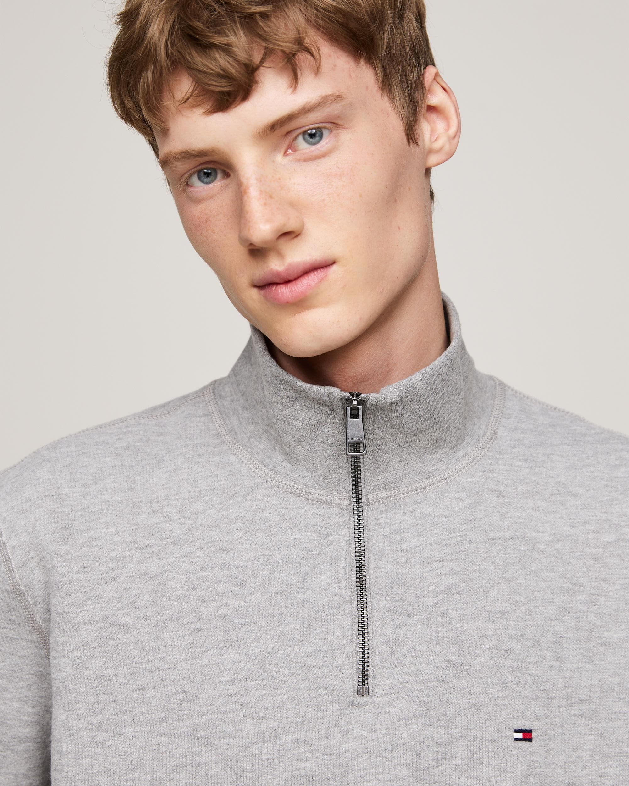Tommy Hilfiger Essential Fleece Mens Half Zip Sweatshirt - Medium Grey Heather - Image 2