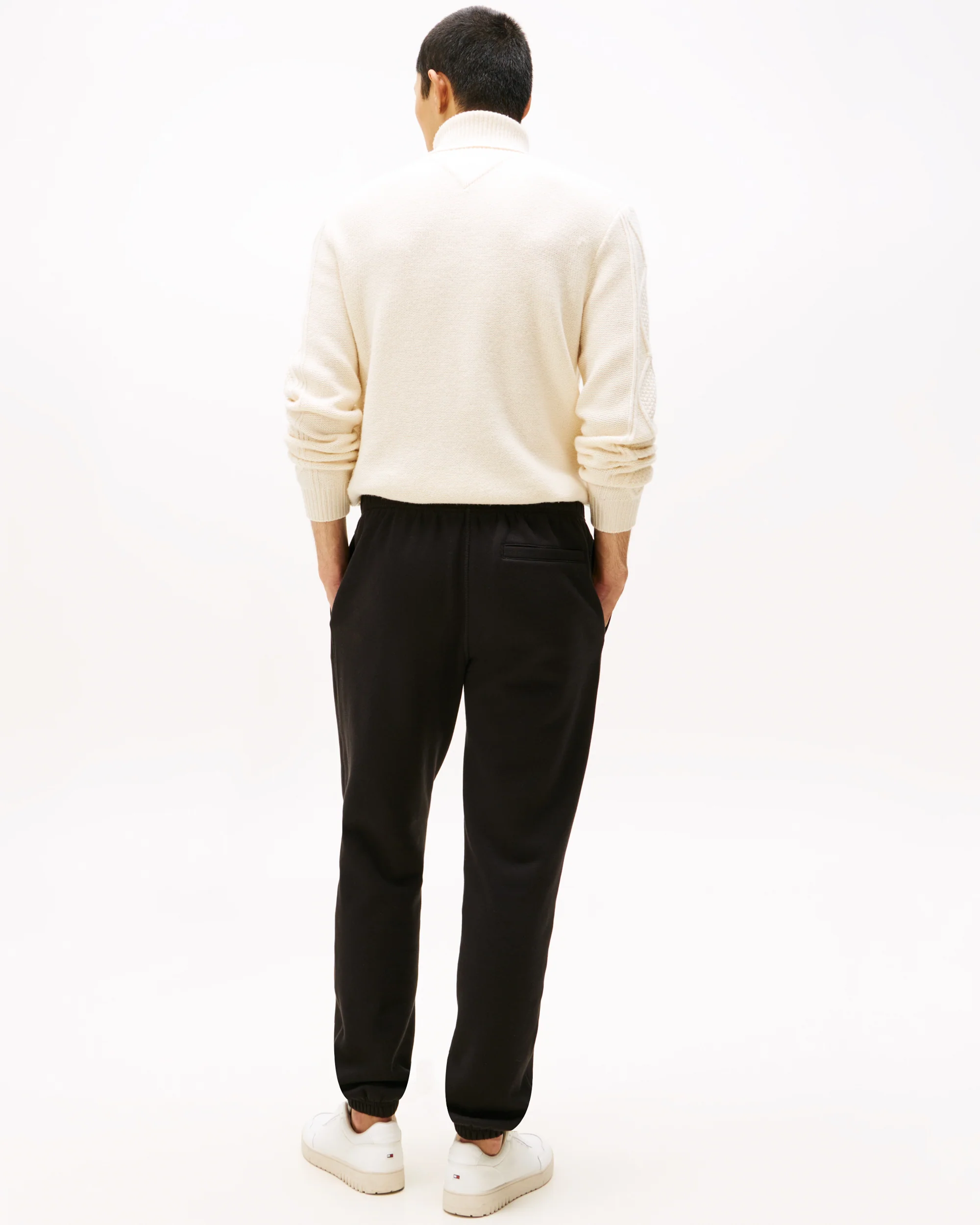 Tommy Hilfiger Essential Fleece Mens Sweatpants - Black - Image 4