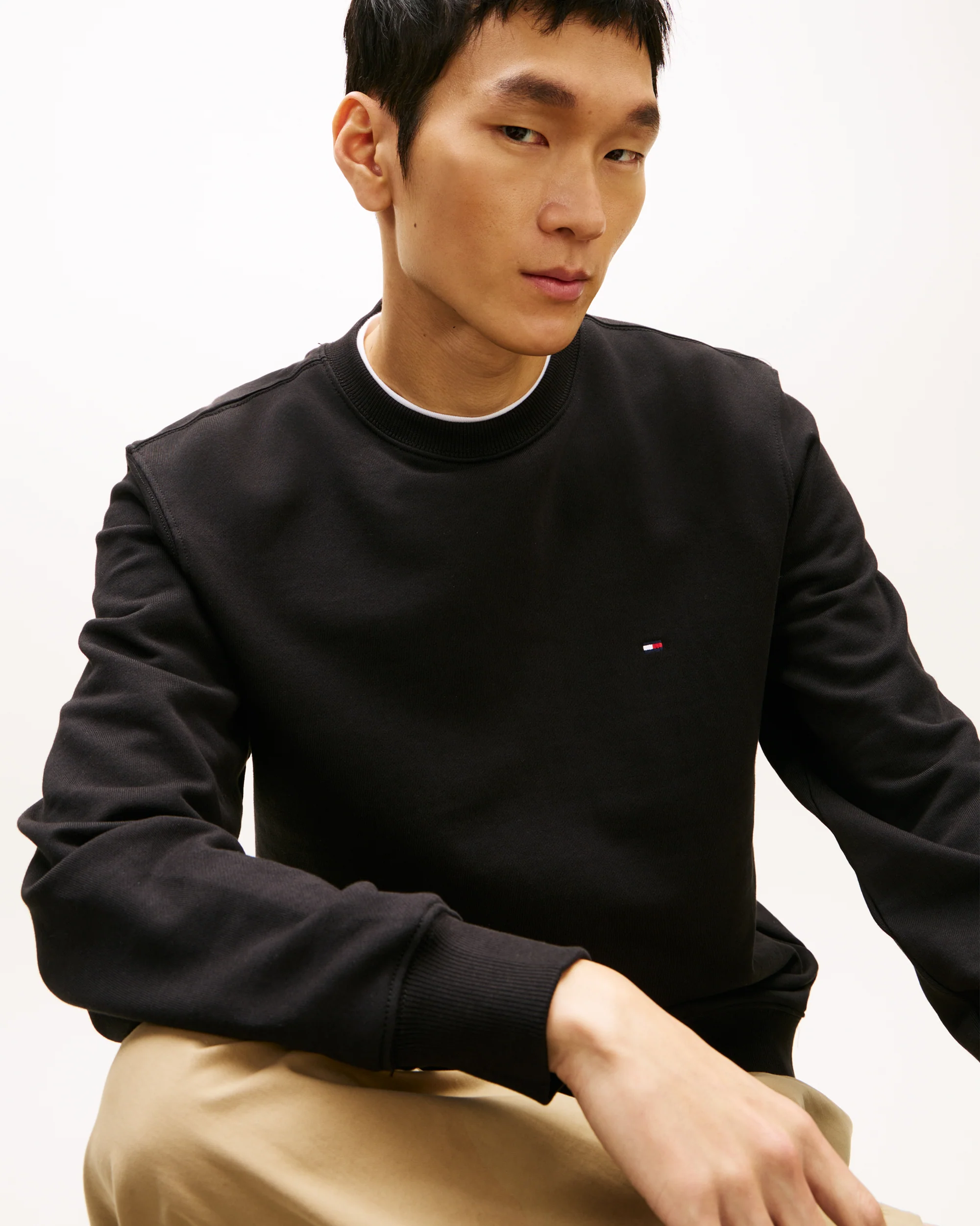 Tommy Hilfiger Essential Mens Terry Cotton Crew Neck - Black - Image 2