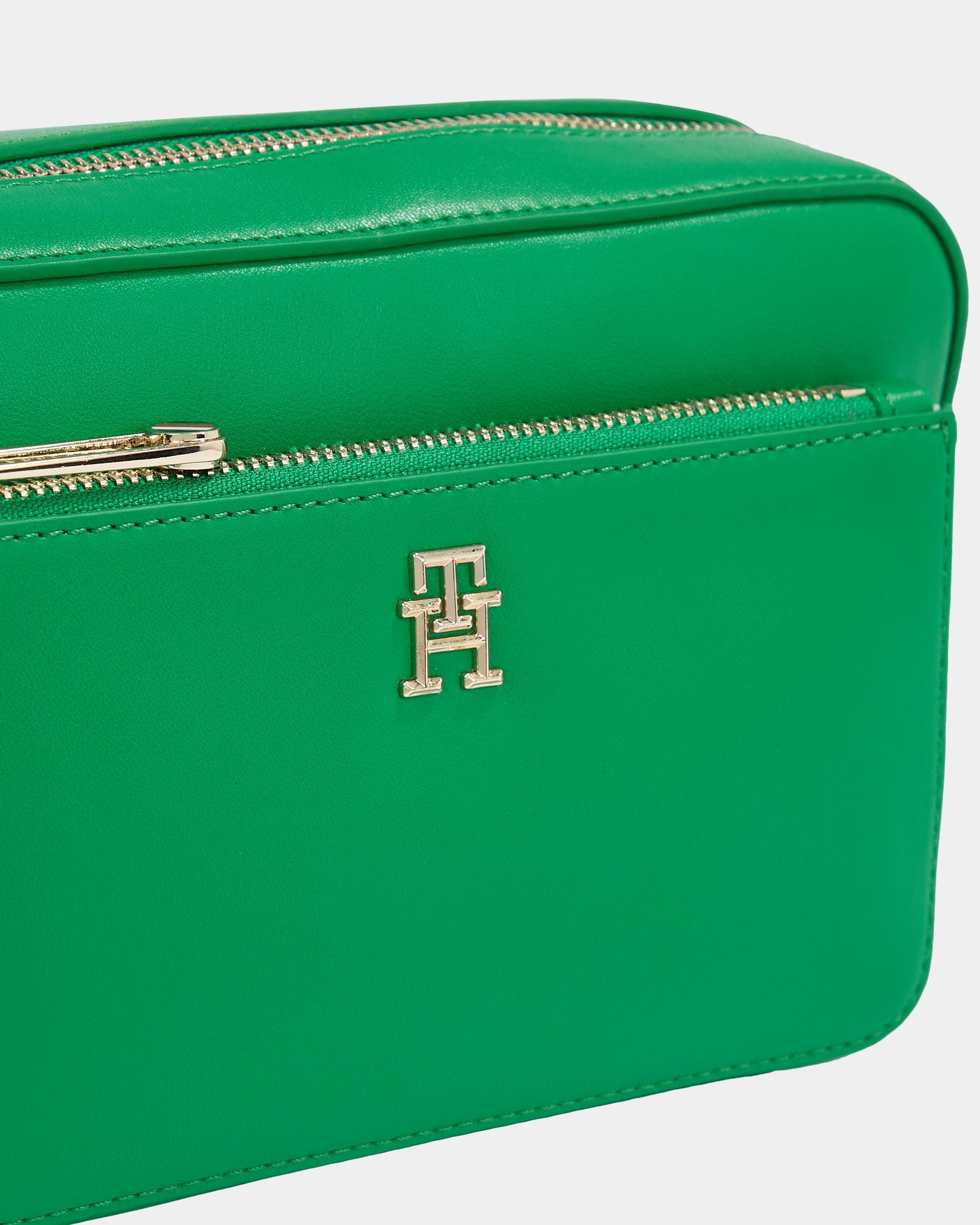 Tommy Hilfiger Iconic Womens Camera Bag - Image 3