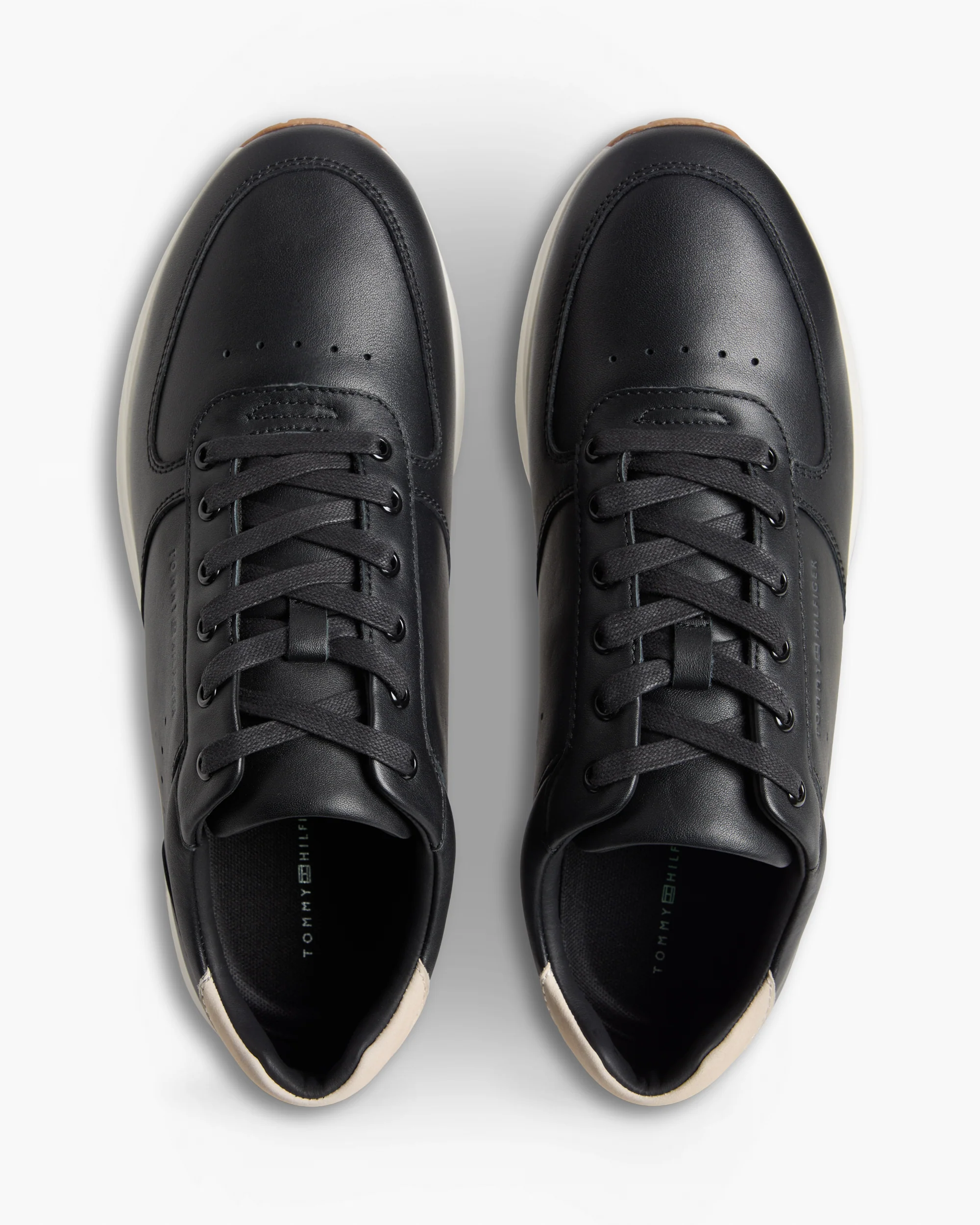 Tommy Hilfiger Newport Leather Mens Trainers - Black - Image 3