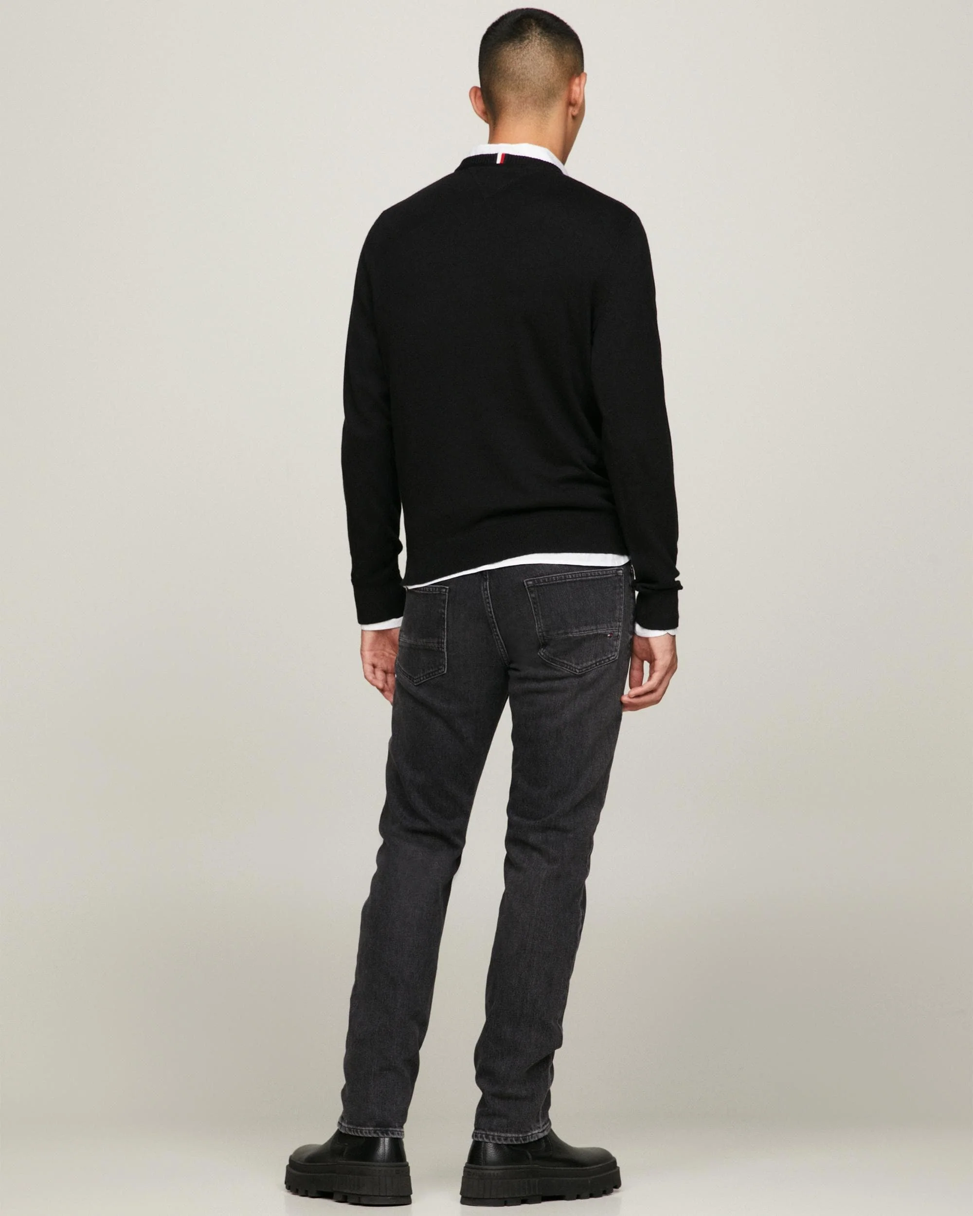 Tommy Hilfiger Organic Cotton Cashmere Mens Crew Sweater - Black - Image 3