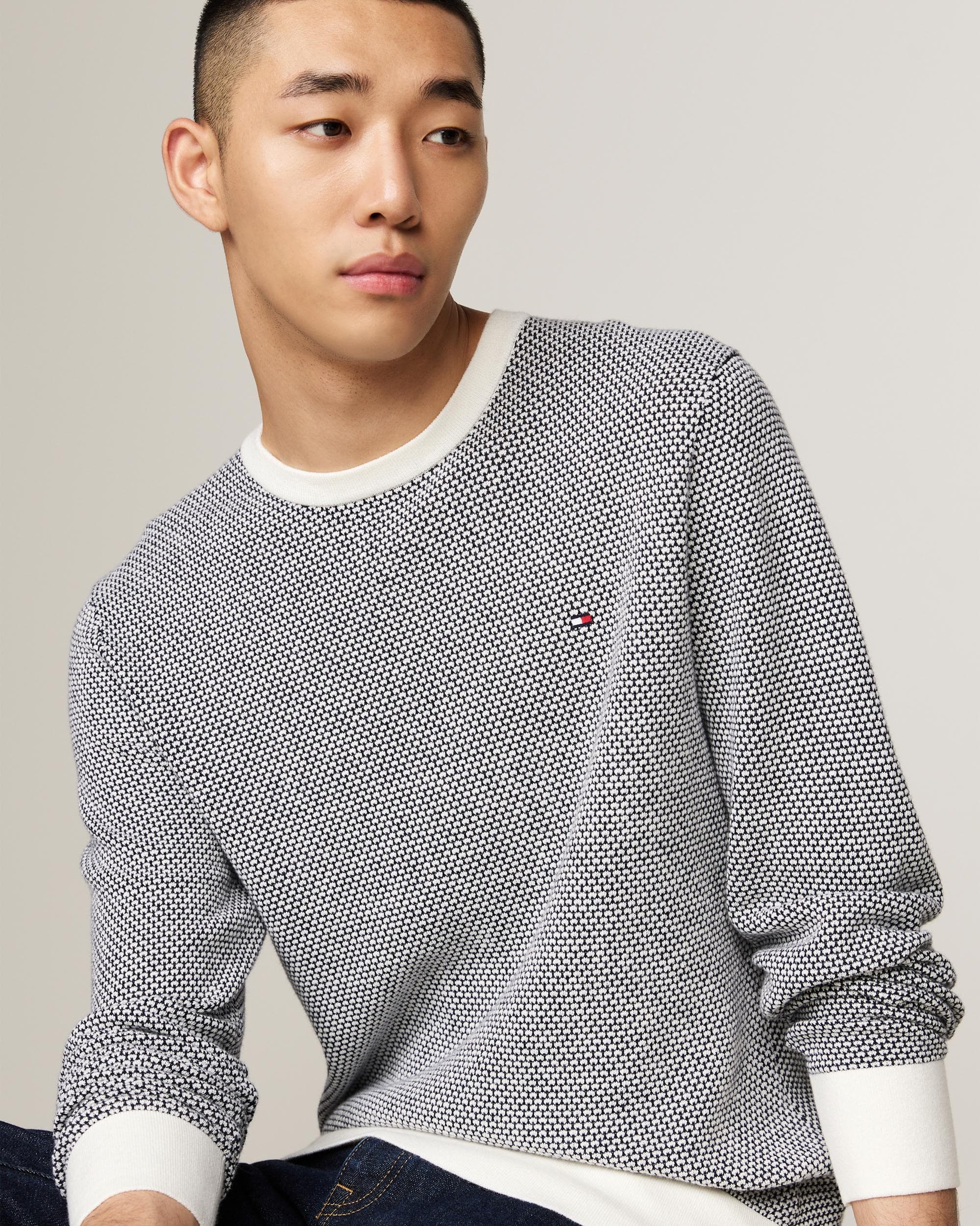 Tommy Hilfiger Pima 2 Tone Mens Jumper - Image 2