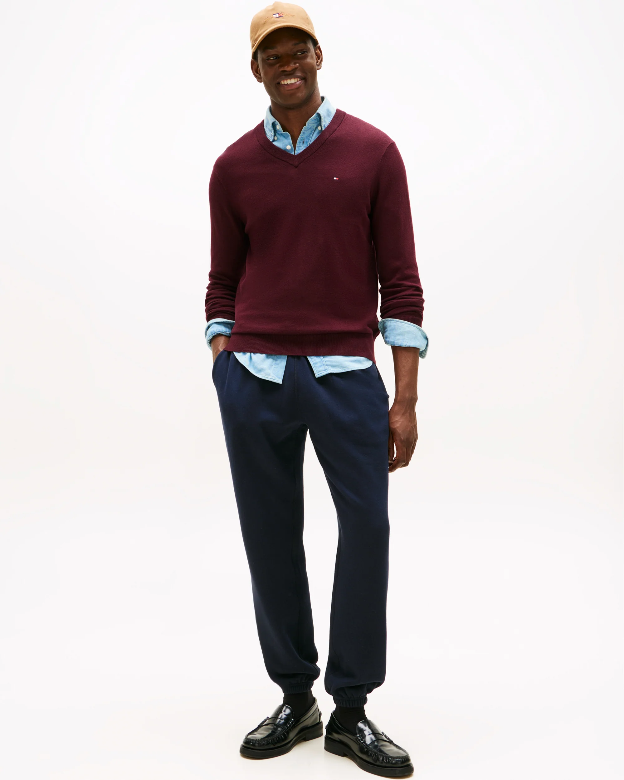 Tommy Hilfiger Pima Organic Cotton Mens Cashmere V-Neck Jumper - Deep Burgundy - Image 3
