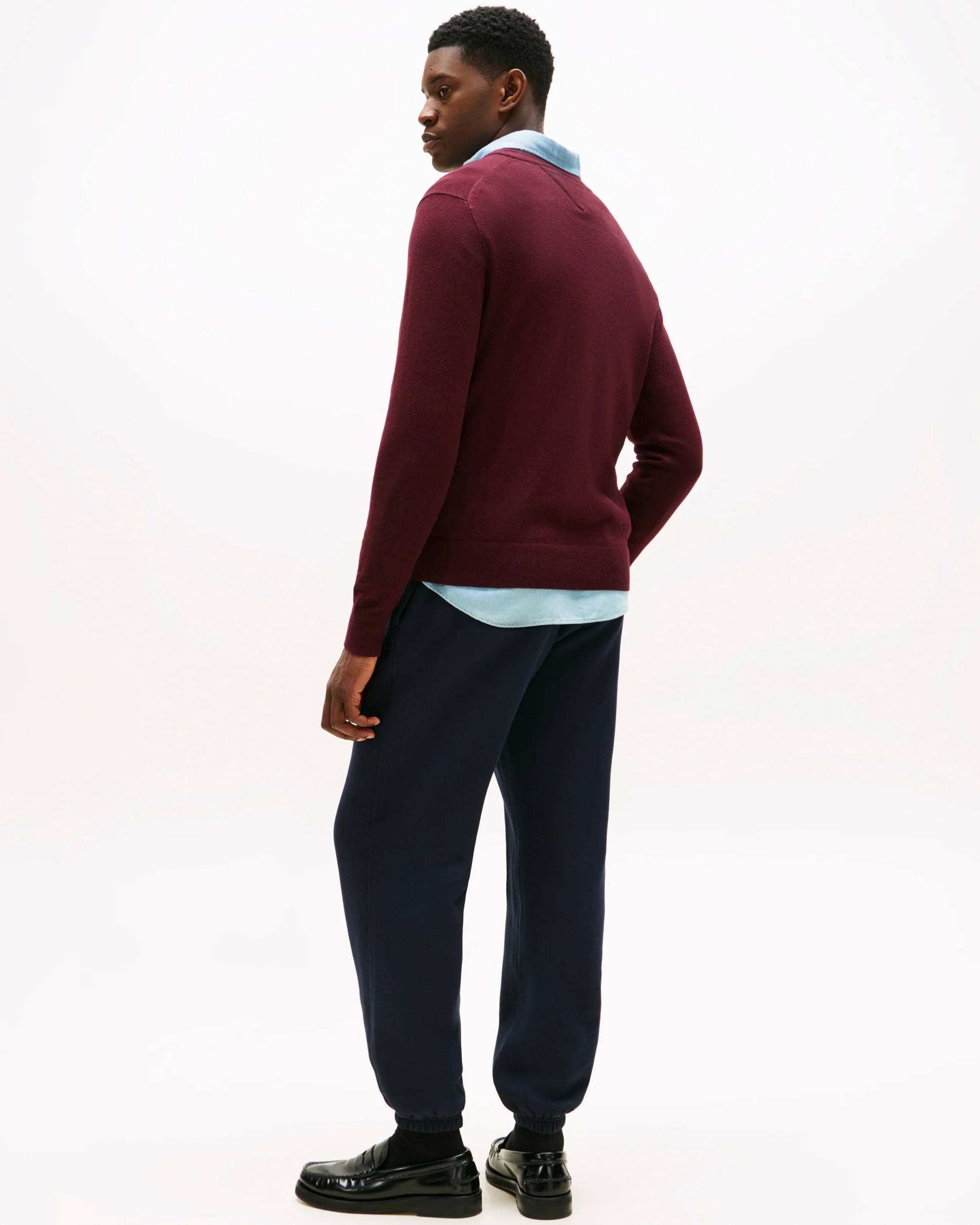 Tommy Hilfiger Pima Organic Cotton Mens Cashmere V-Neck Jumper - Deep Burgundy - Image 4