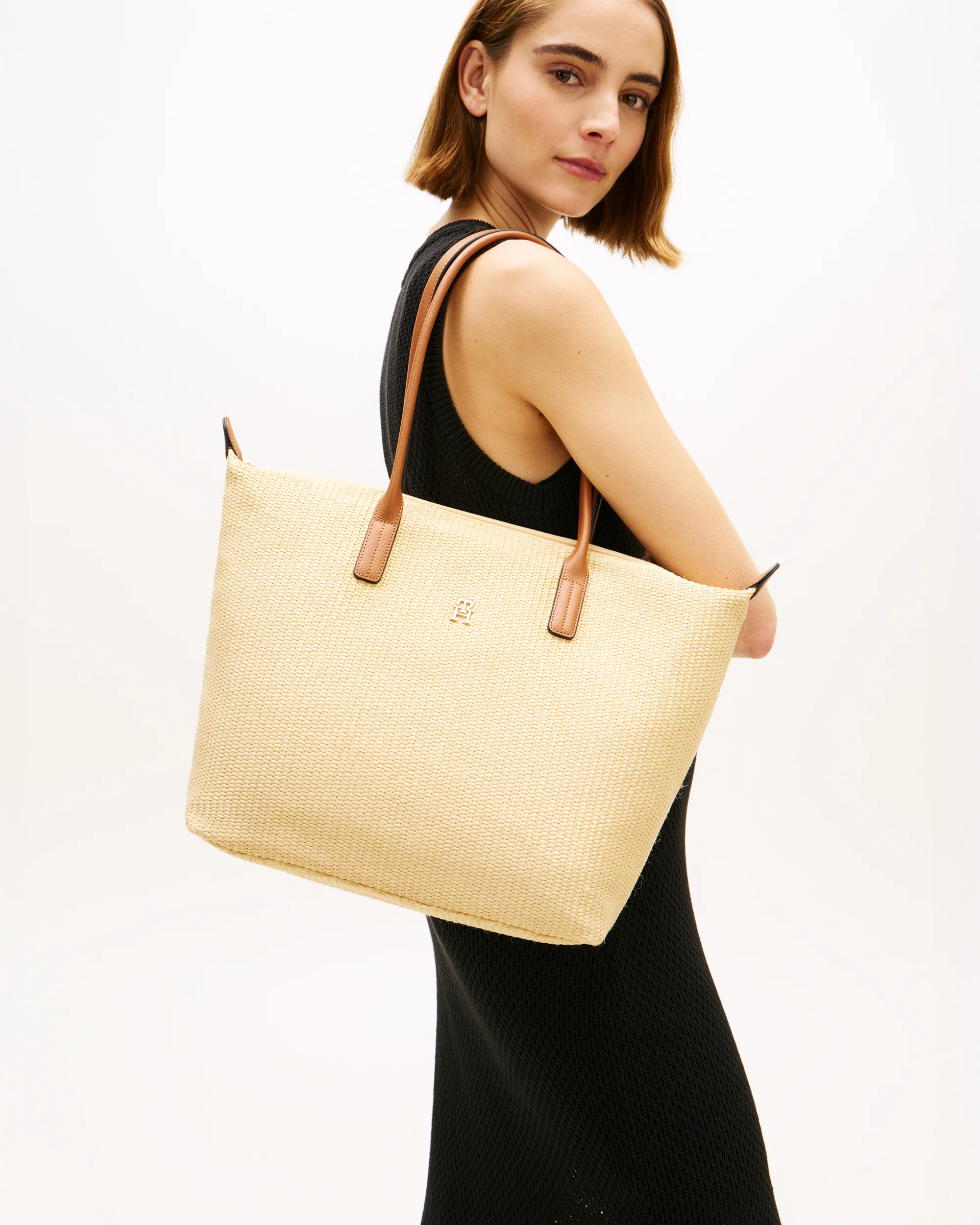 Tommy Hilfiger Popette Raffia Womens Tote Bag - Natural Raffia - Image 2