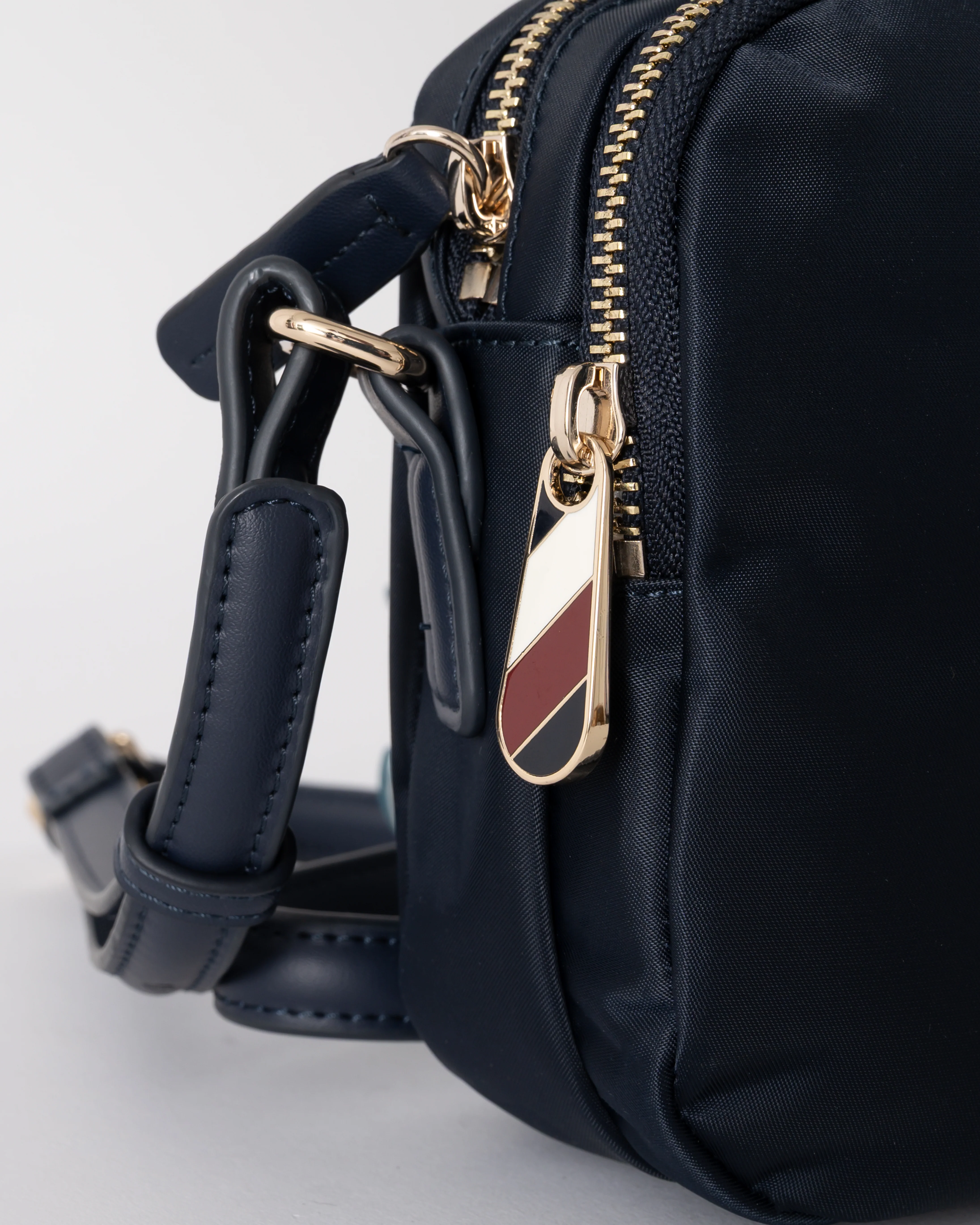 Tommy Hilfiger Poppy TH Womens Crossover Bag - Space Blue - Image 2