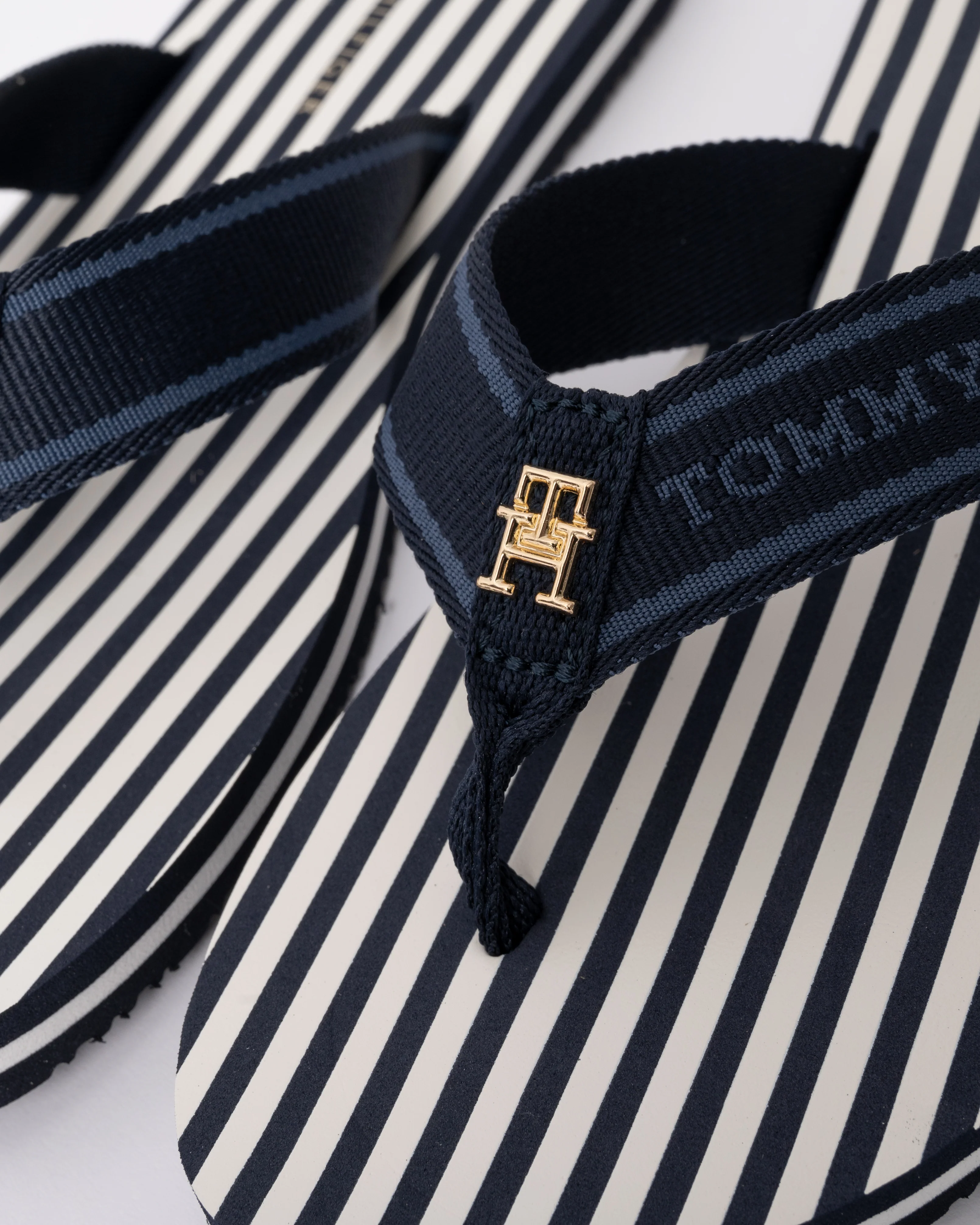Tommy Hilfiger Striped Beach Womens Sandal - Image 3