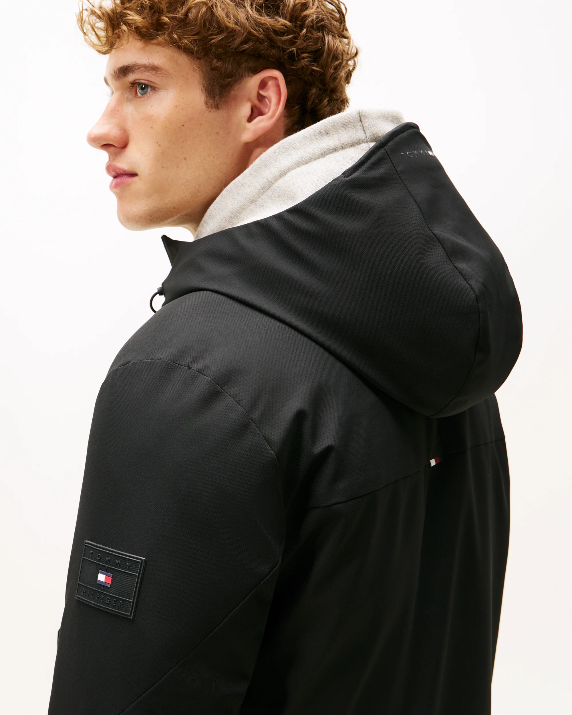 Tommy Hilfiger Tech Hooded Short Mens Padded Jacket - Black - Image 2