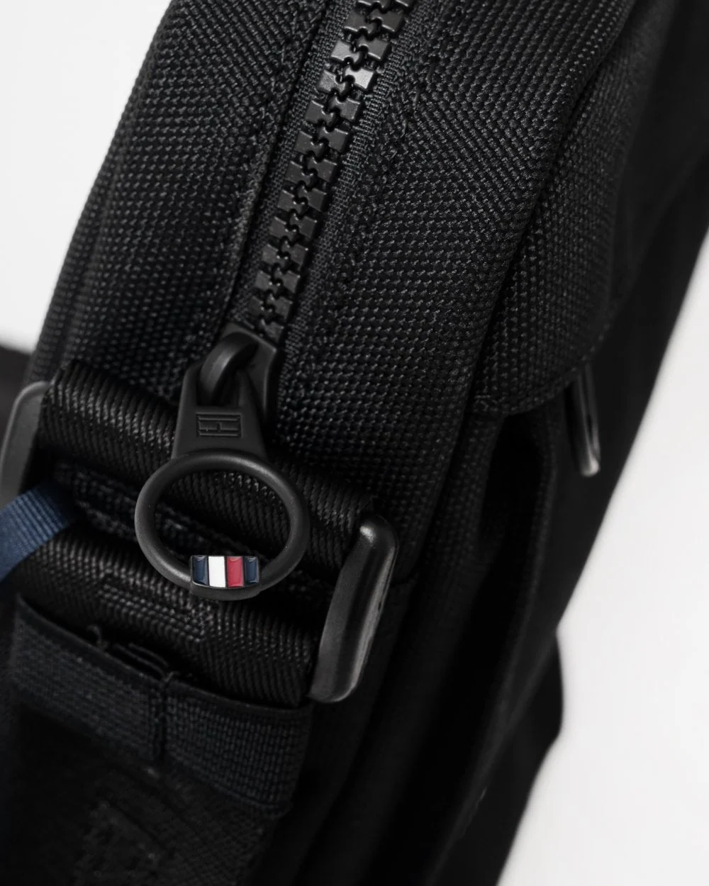 Tommy Hilfiger TH Element Mens Mini Reporter Bag - Image 2