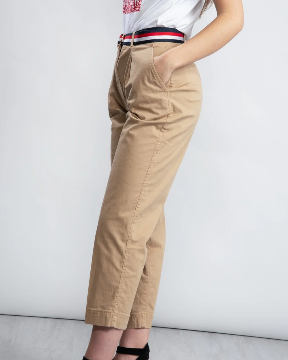 Tommy Hilfiger Th Essential Pleated Womens Chino - Image 4