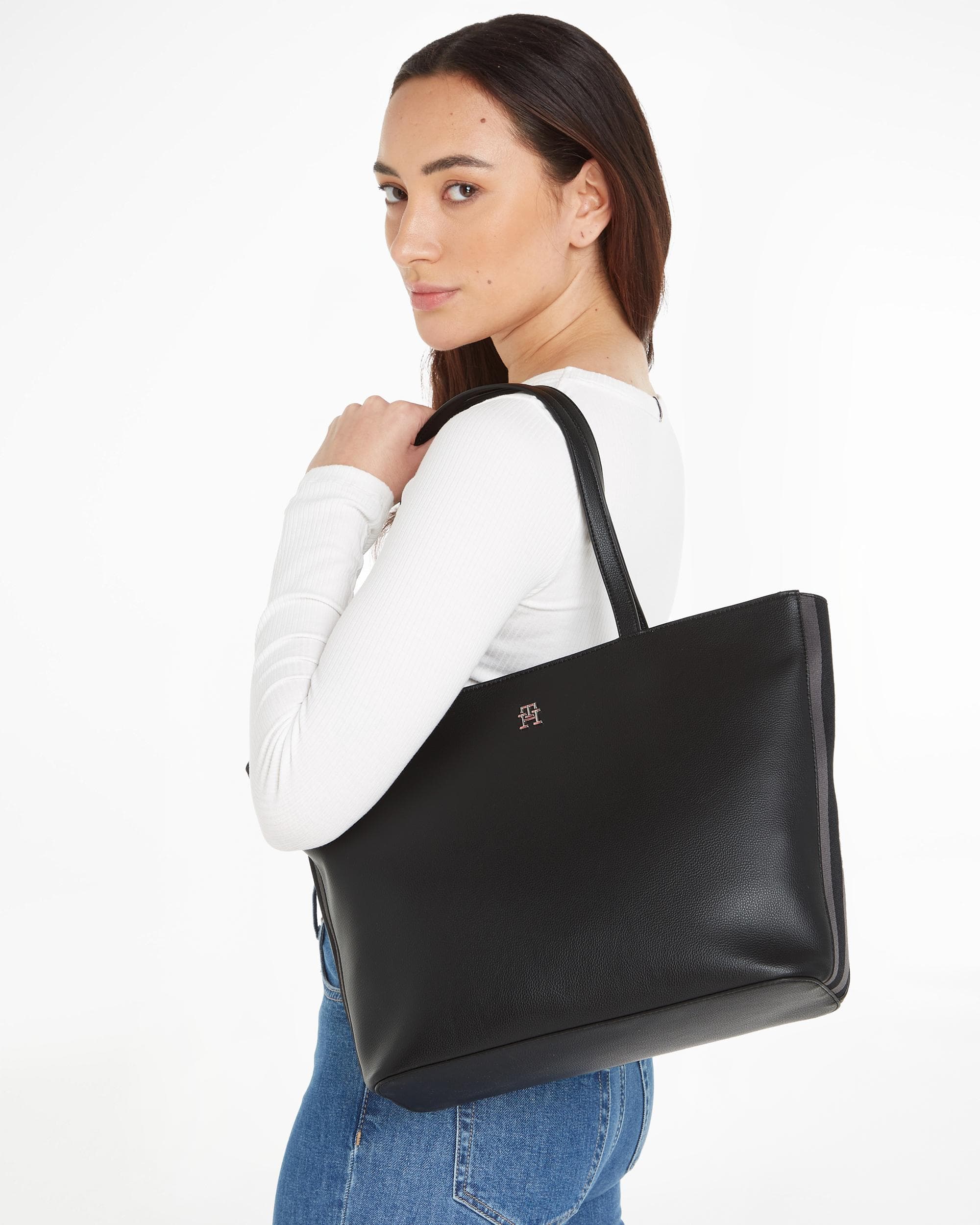 Tommy Hilfiger TH Essential Womens Tote Bag - Image 4