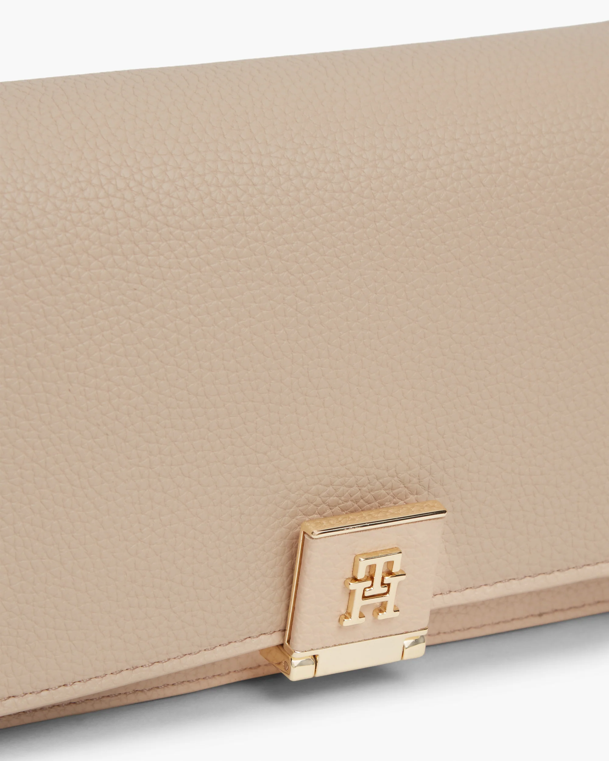 Tommy Hilfiger TH Her Womens Chain Crossover Bag - Misty Blush - Image 3