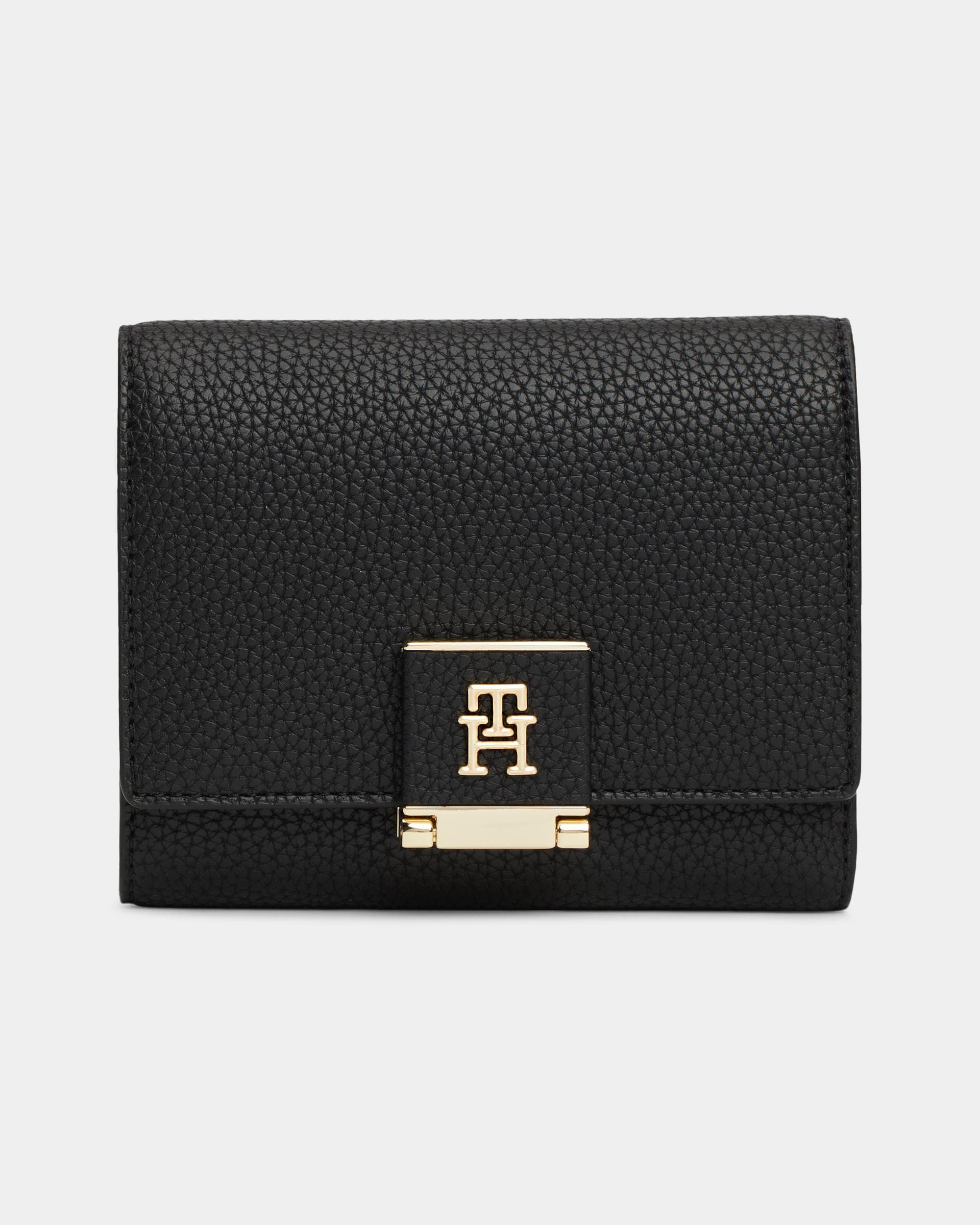 Tommy Hilfiger TH Heritage Womens Medium Flap Latch Purse