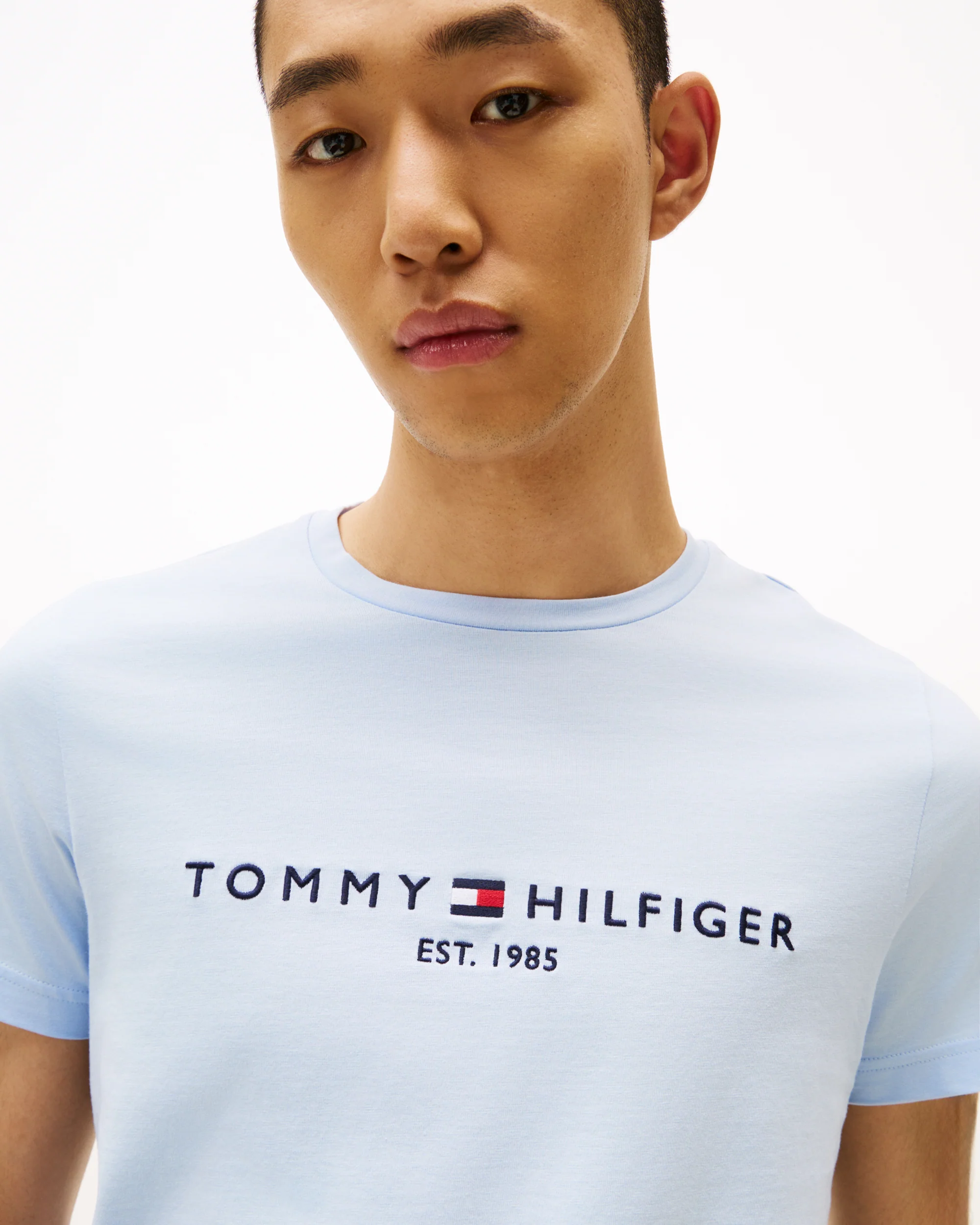 Tommy Hilfiger Tommy Logo Basic Mens T-Shirt - Breezy Blue - Image 2