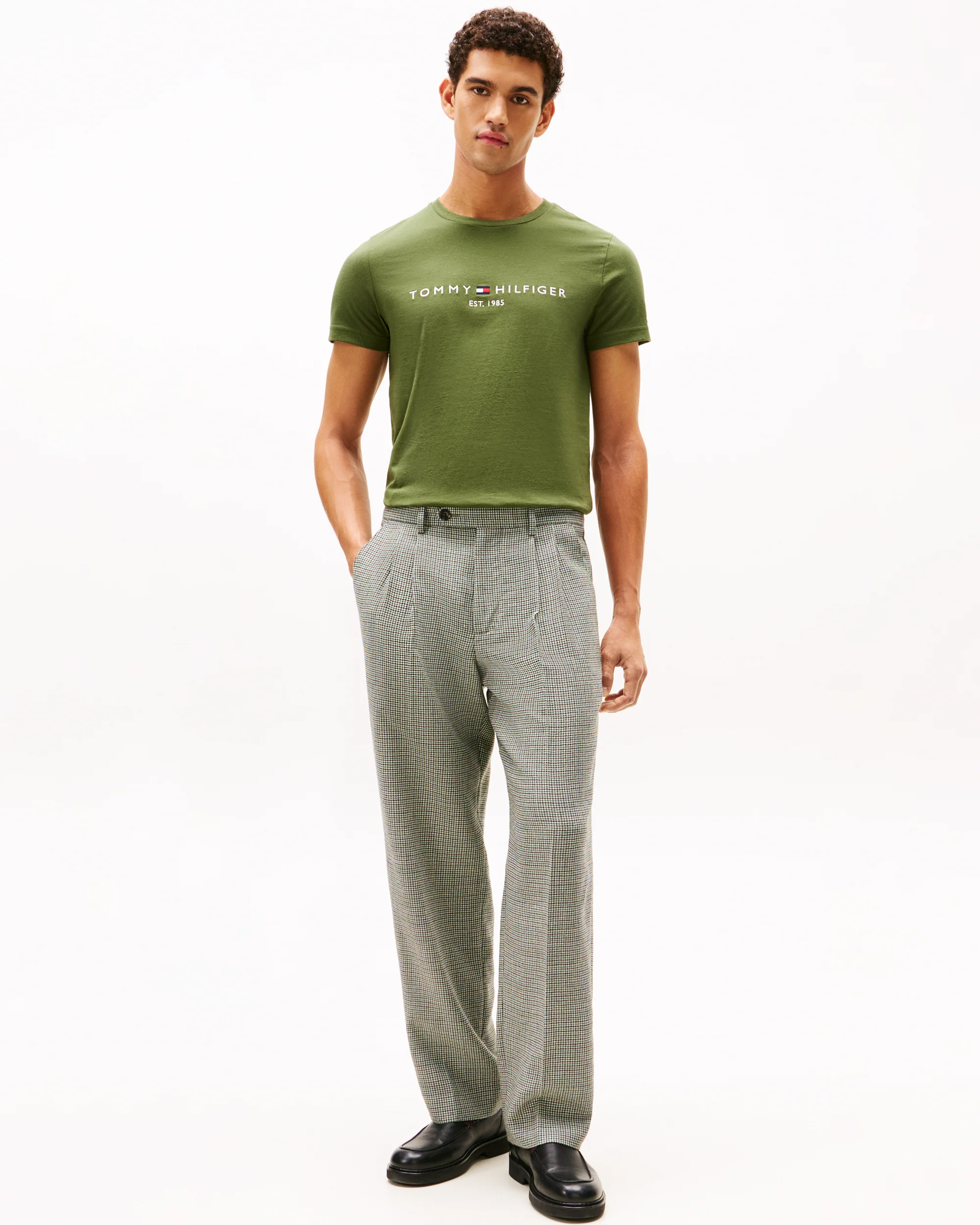 Tommy Hilfiger Tommy Logo Basic Mens T-Shirt - Mountain Pine - Image 3