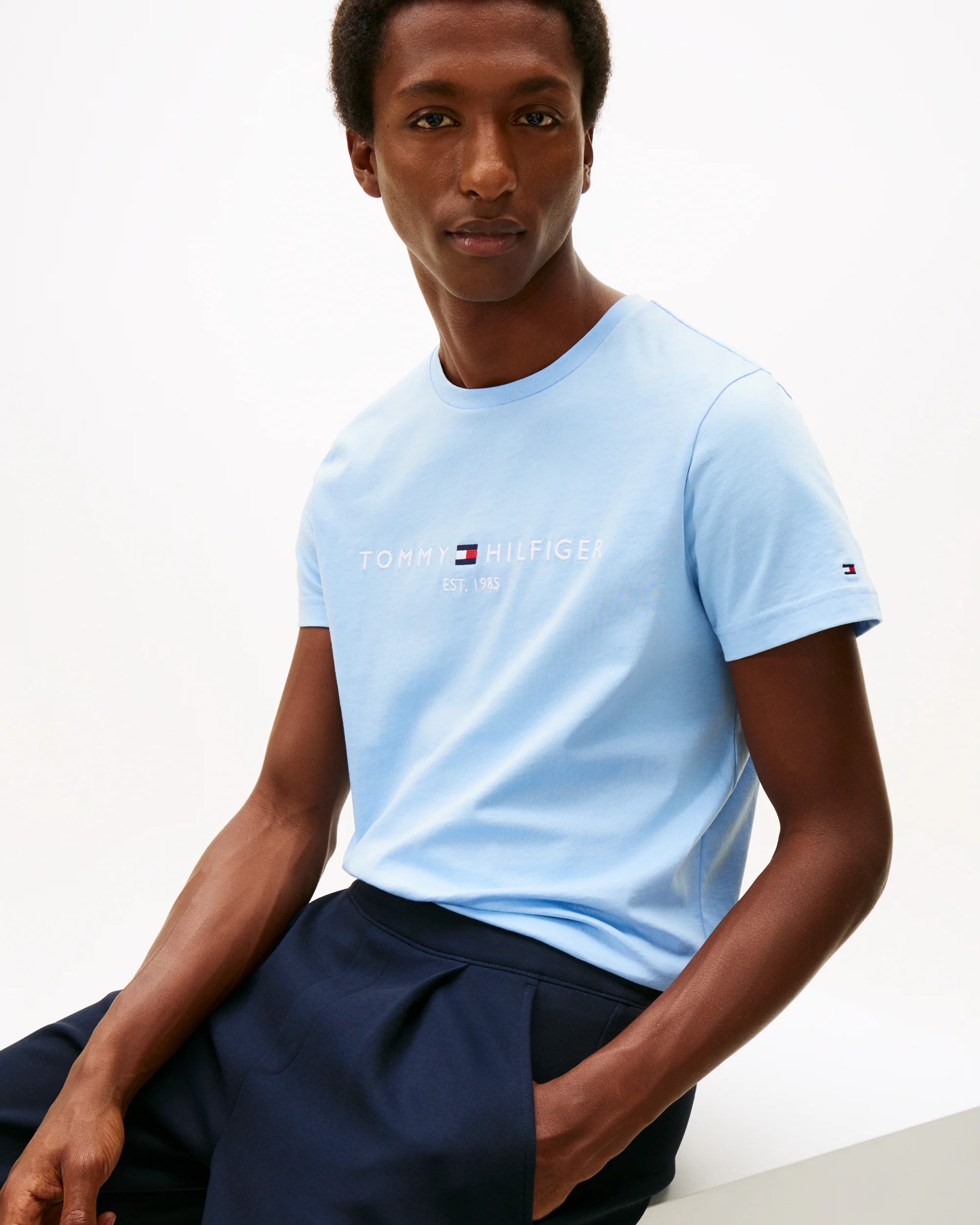Tommy Hilfiger Tommy Logo Basic Mens T-Shirt - Well Water - Image 2