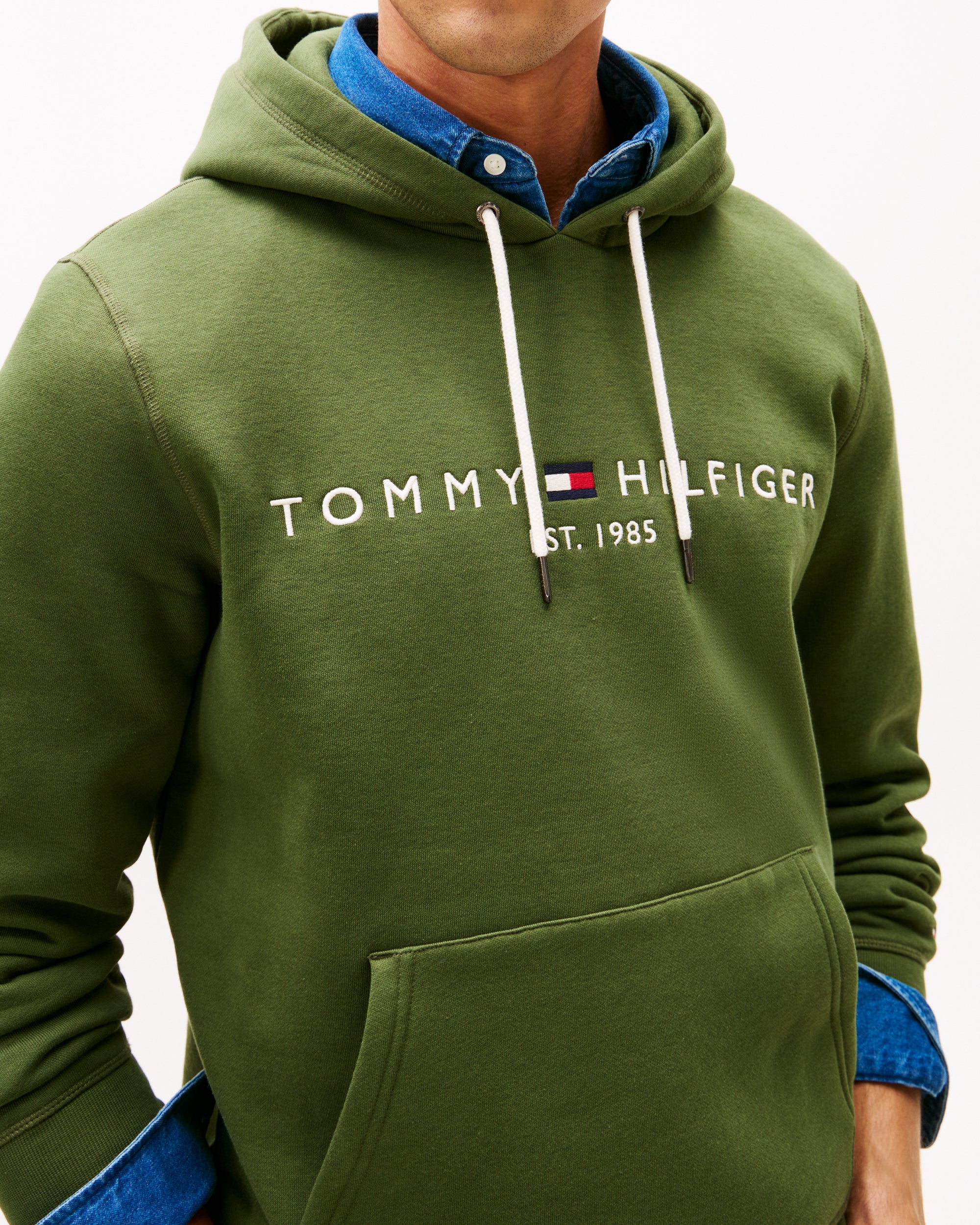 Tommy Hilfiger Tommy Logo Flex Fleece Hoodie - Mountain Pine - Image 2