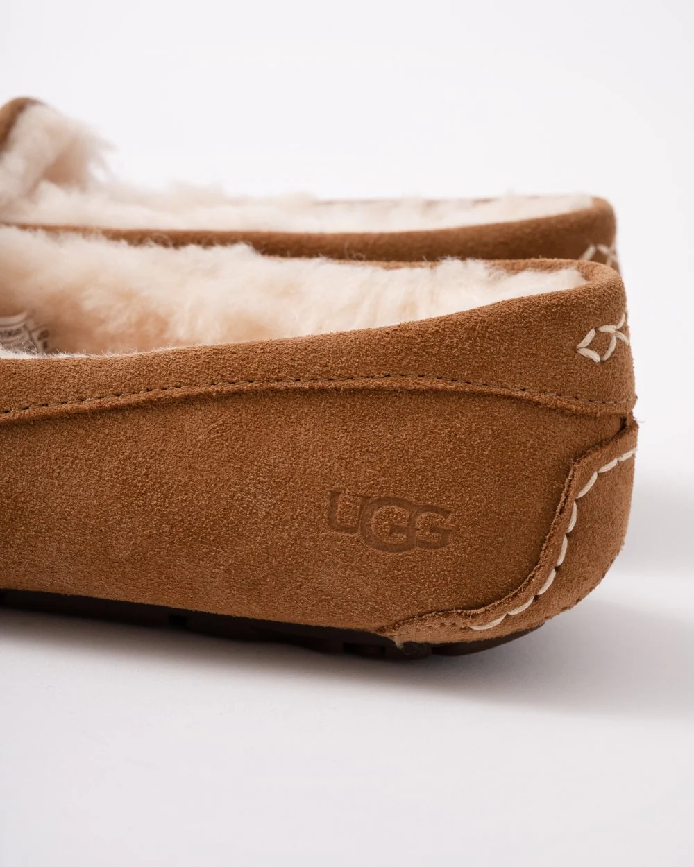 UGG Ansley Womens Slippers - Chestnut - Image 3