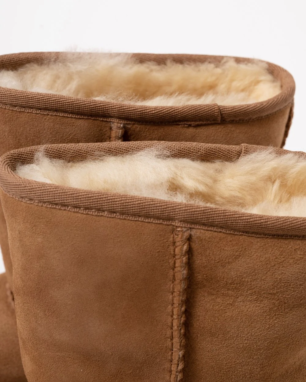 UGG Classic Short II Womens Boot - Chestnut - Image 4