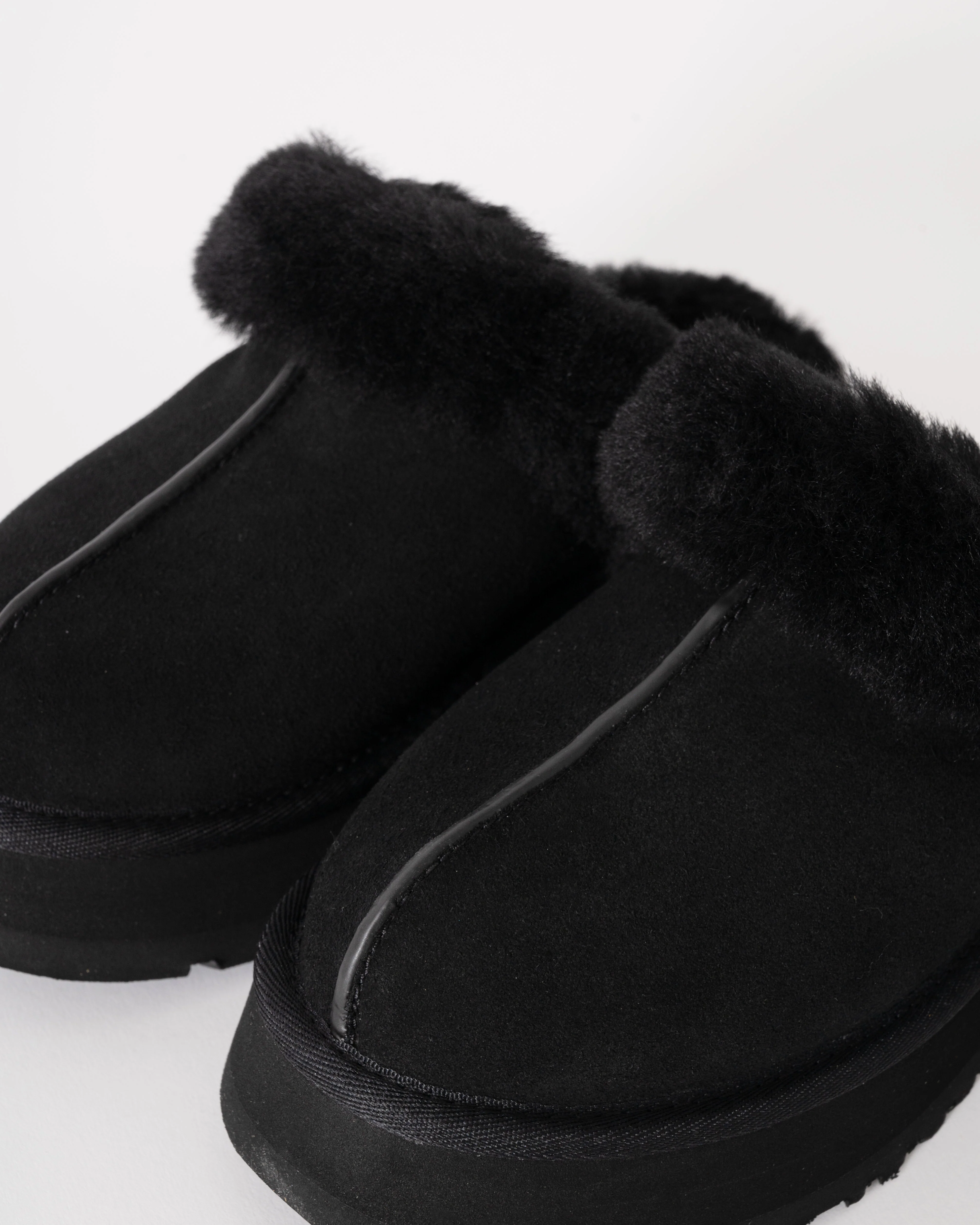 UGG Disquette Womens Slipper - Black - Image 6