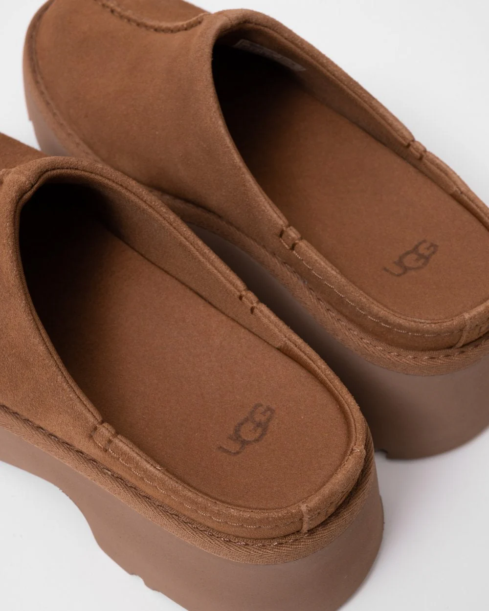 UGG New Heights Womens Clog - Image 6