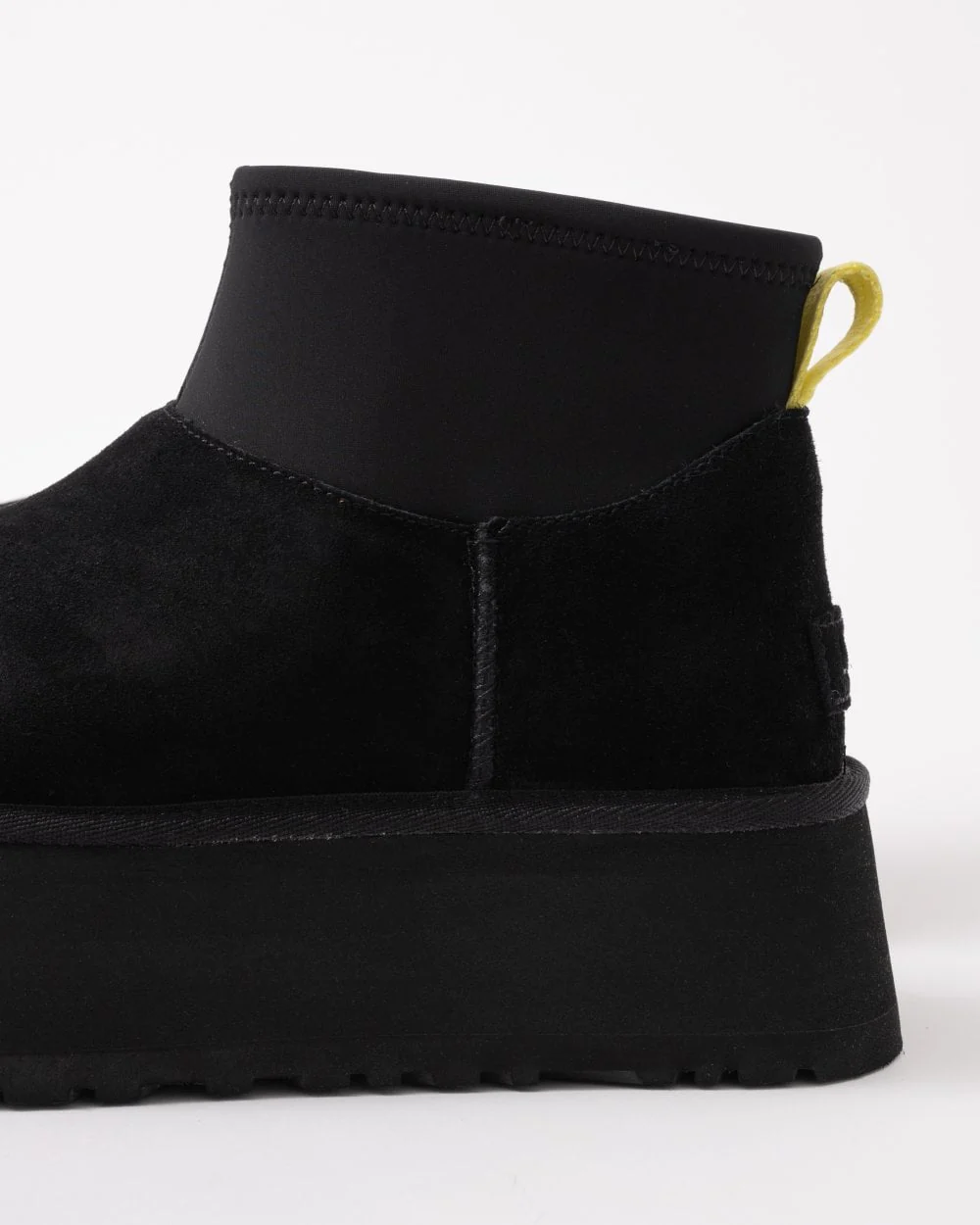 UGG Womens Classic Mini Dipper Platform Boots - Black - Image 4
