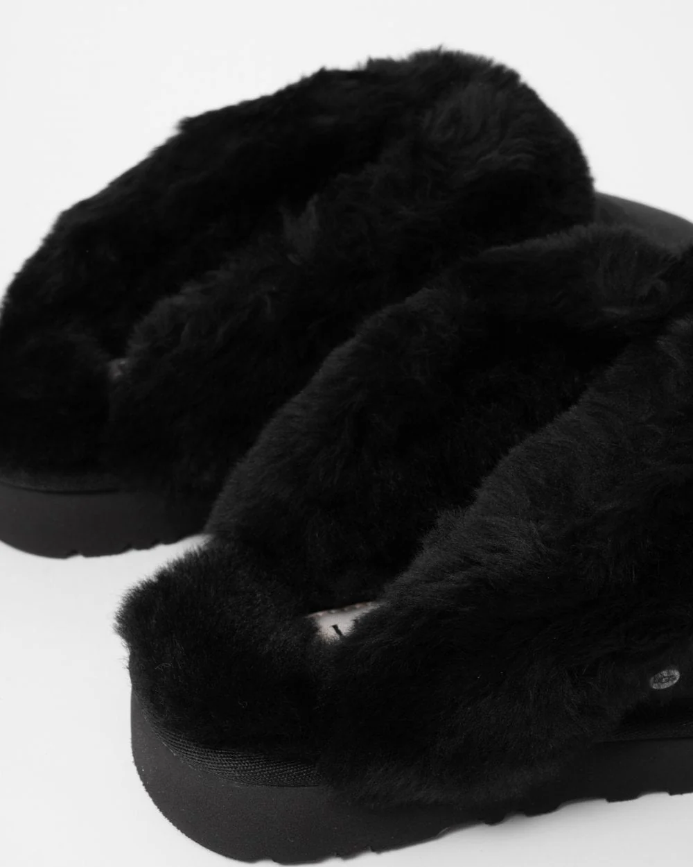 UGG Womens Classic Slipper II - Black - Image 5