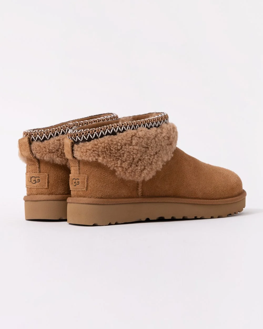 UGG Womens Classic Ultra Mini Maxi Curly Boots - Chestnut - Image 3