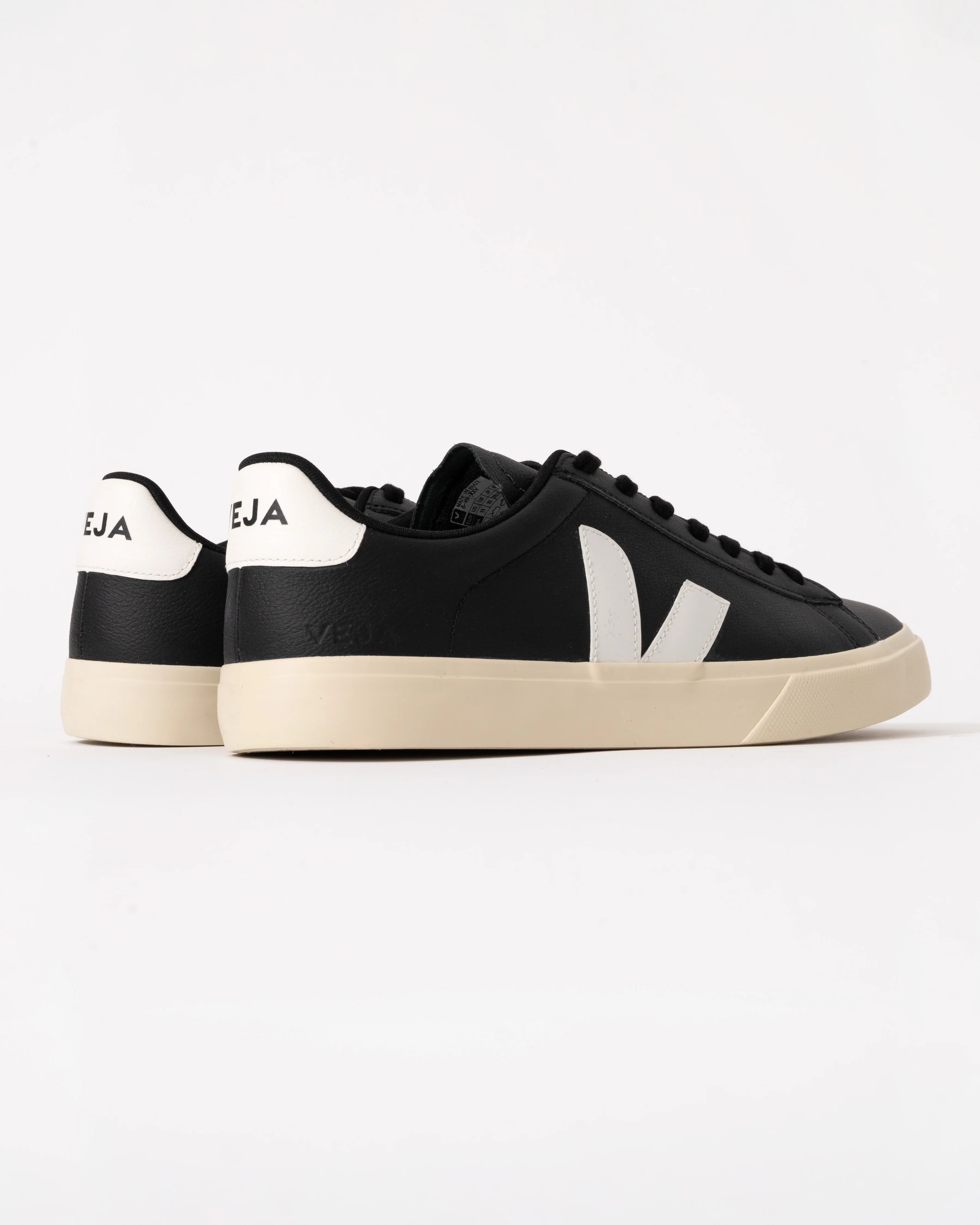 VEJA Campo Leather Mens Trainers - Black/White - Image 3