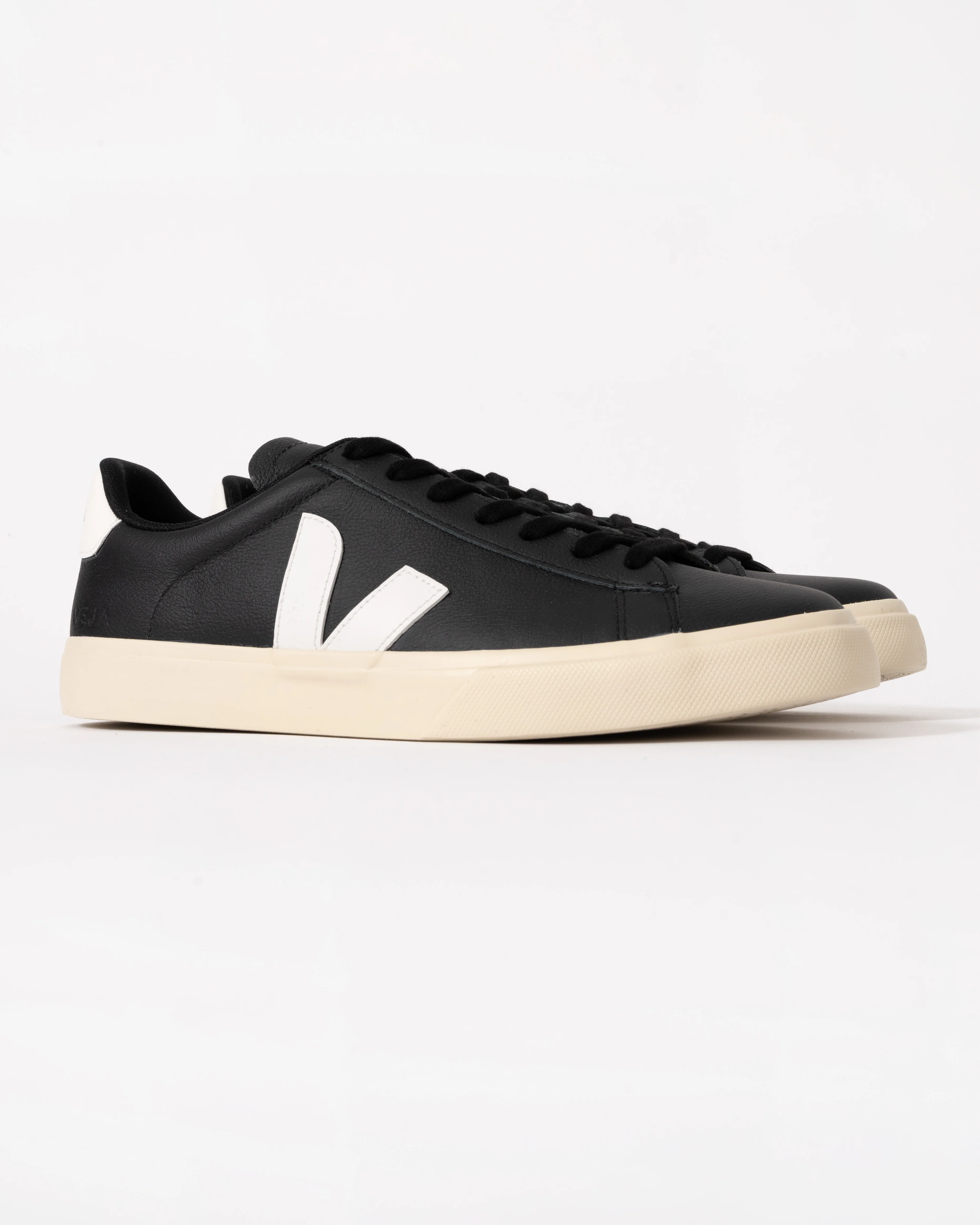 VEJA Campo Leather Mens Trainers - Black/White - Image 4